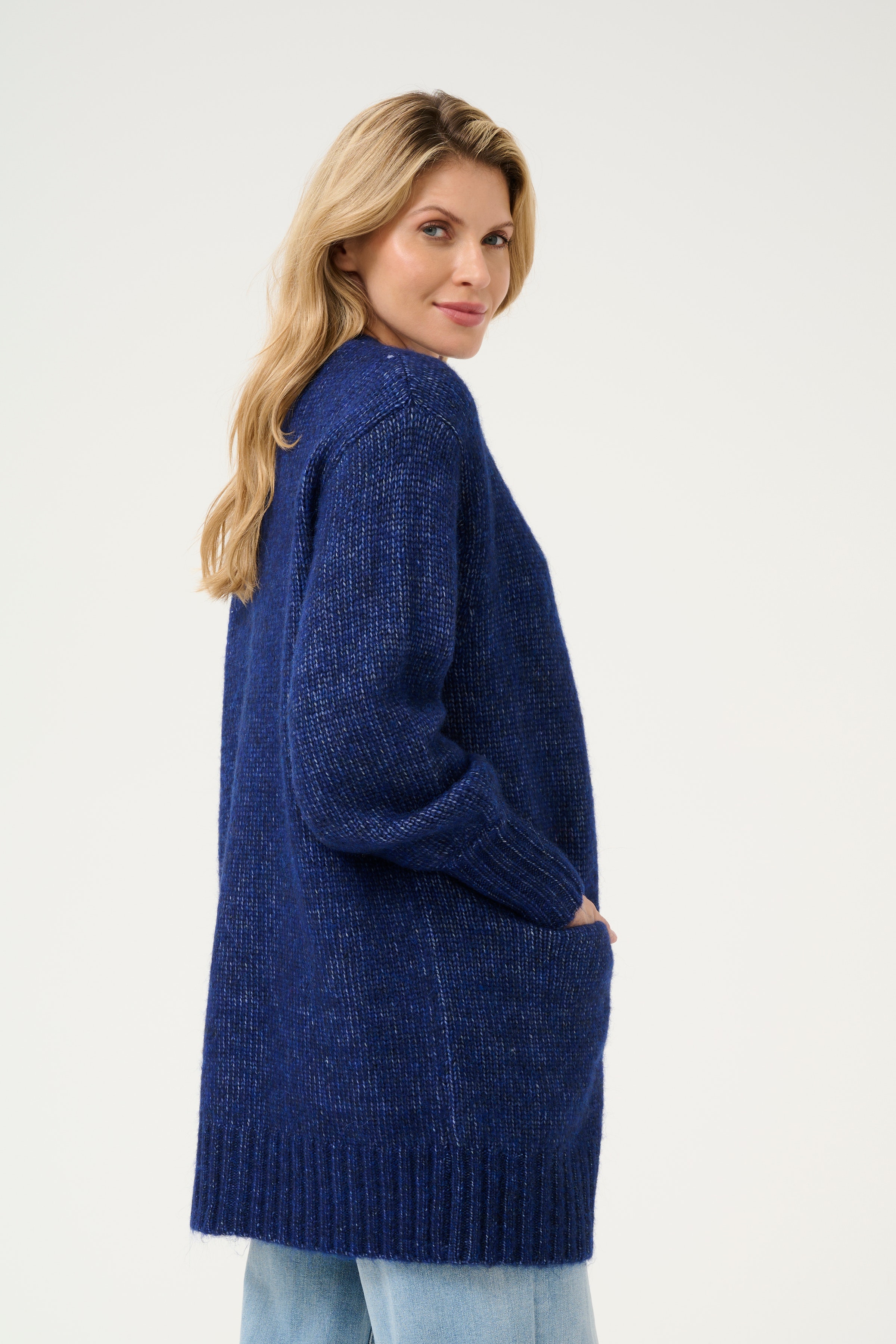 KAtrina Cardigan LOOKBOOK BACK 10509150-1939421