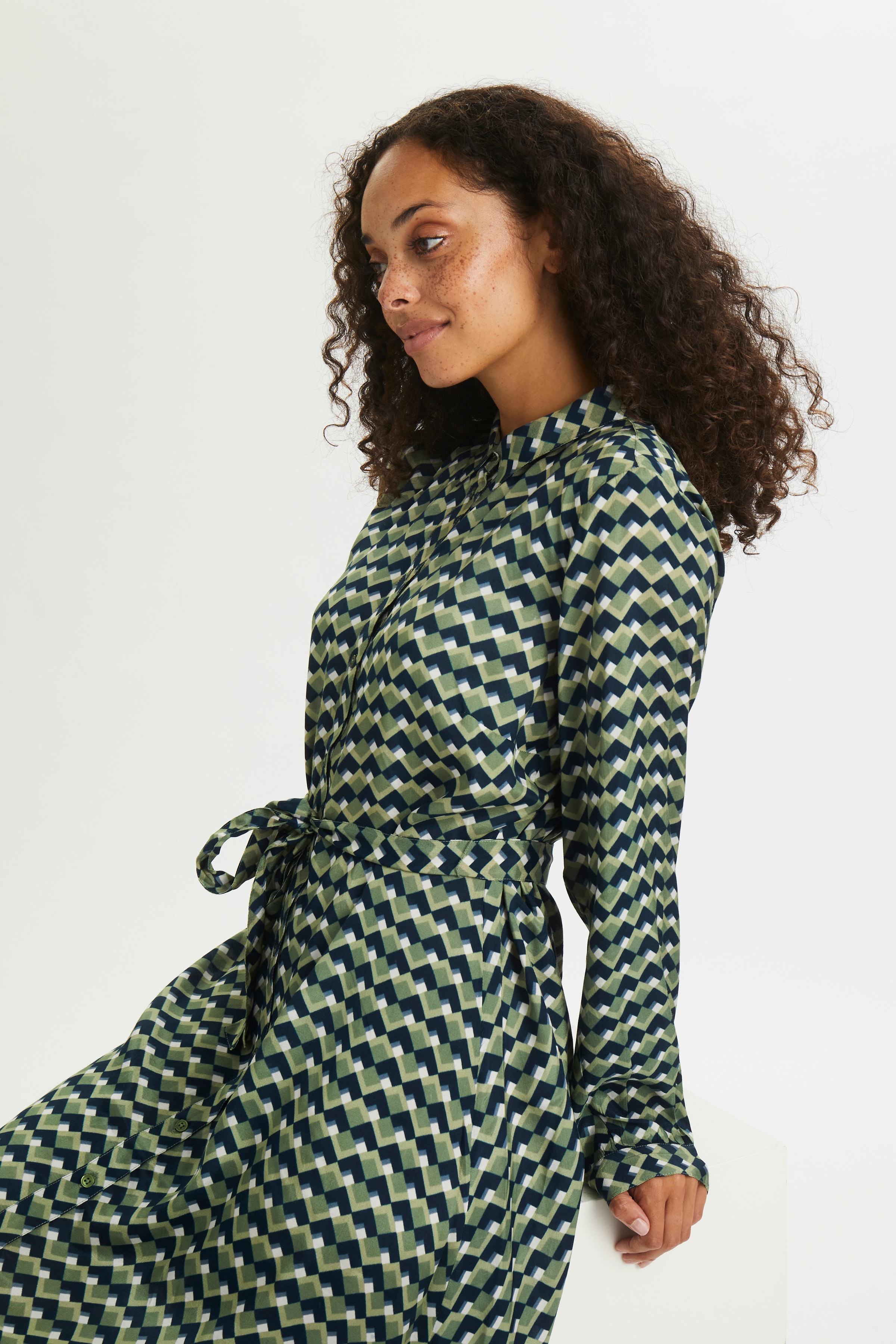 KAamy Kjole LOOKBOOK DETAIL 10551883-102515