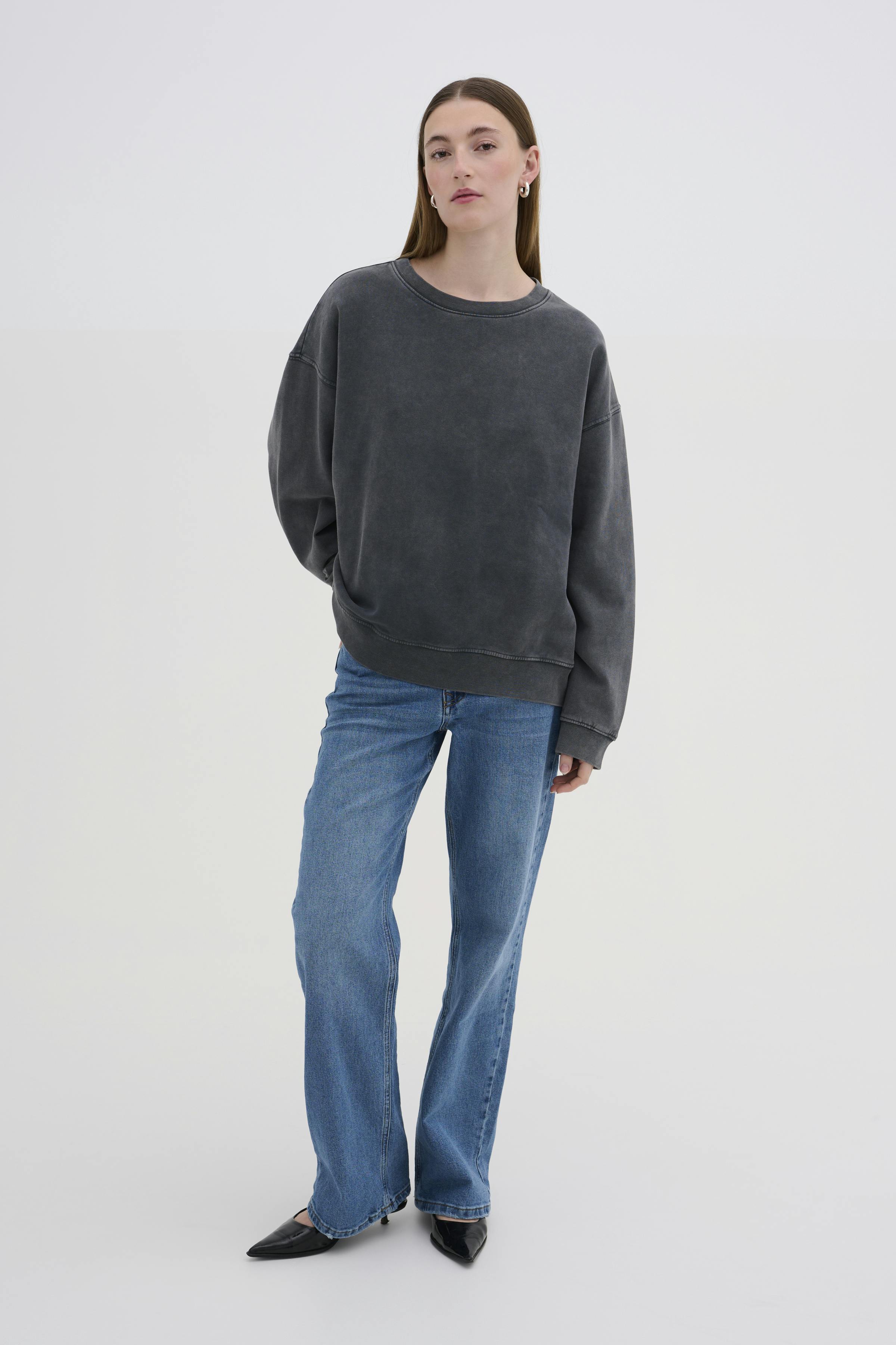 DiegoMW Sweatshirt LOOKBOOK FRONT 10704890-100089