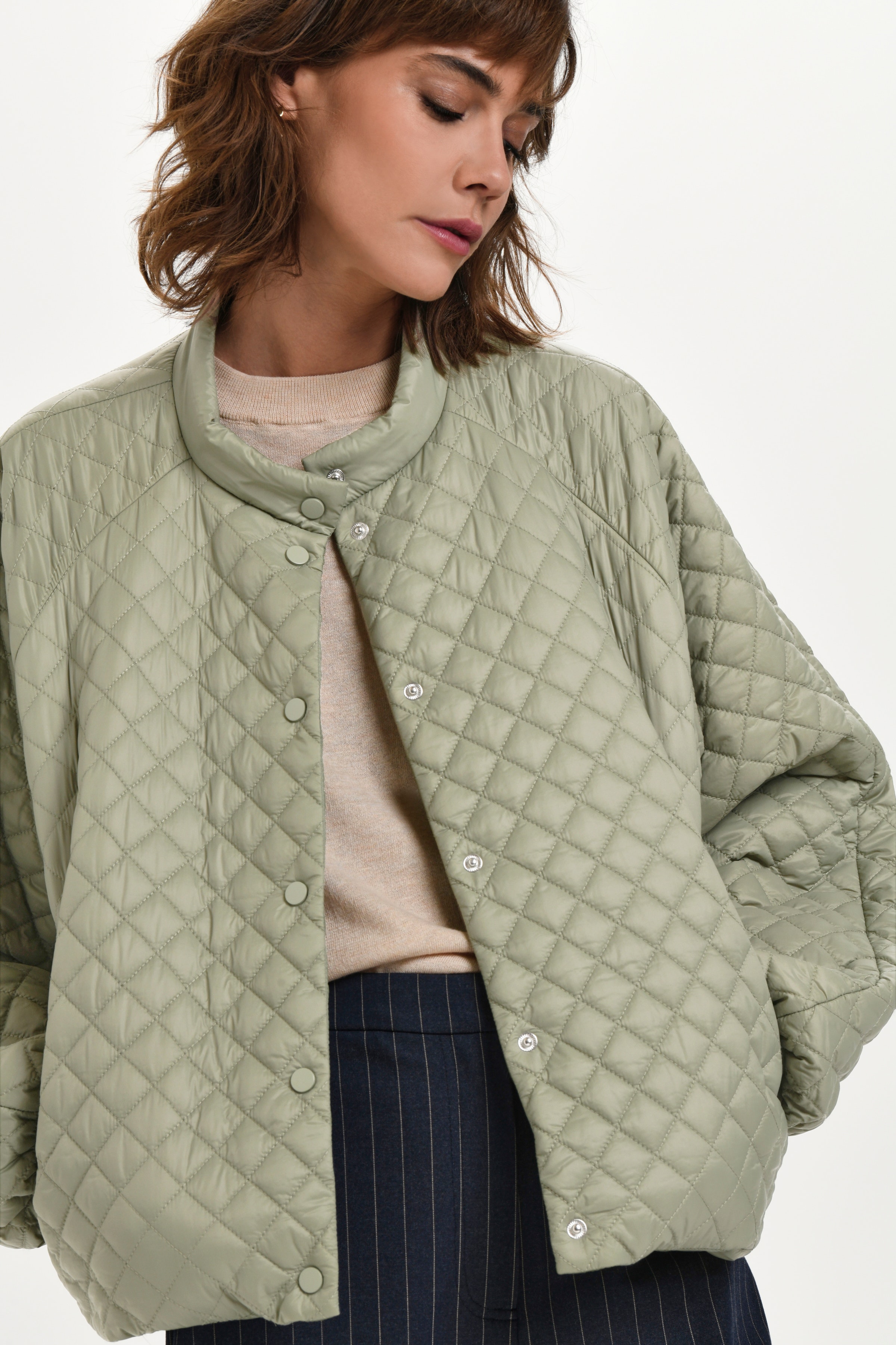 Outerwear LOOKBOOK DETAIL 10103696-170115