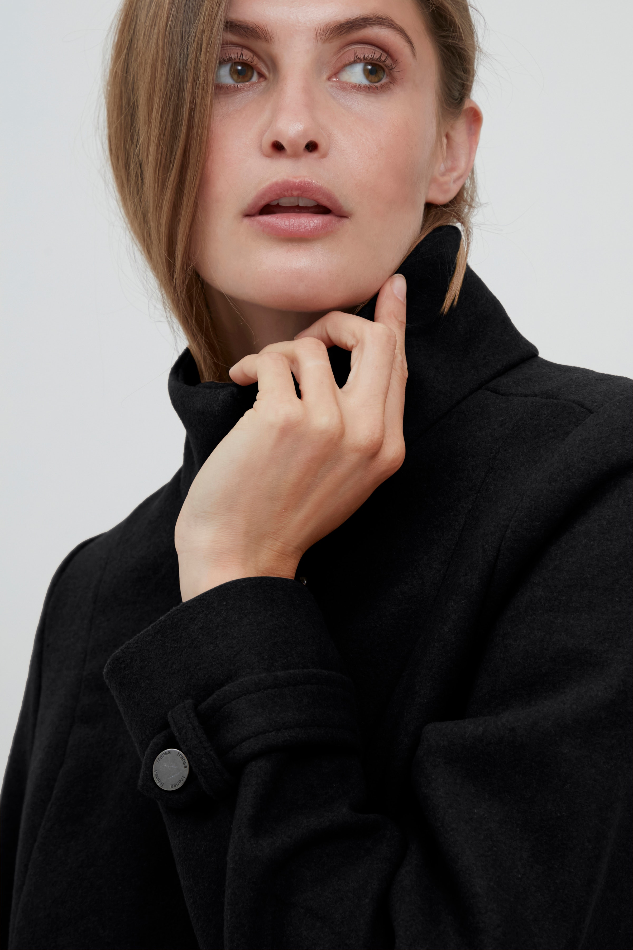 Outerwear LOOKBOOK DETAIL 20607784-200113