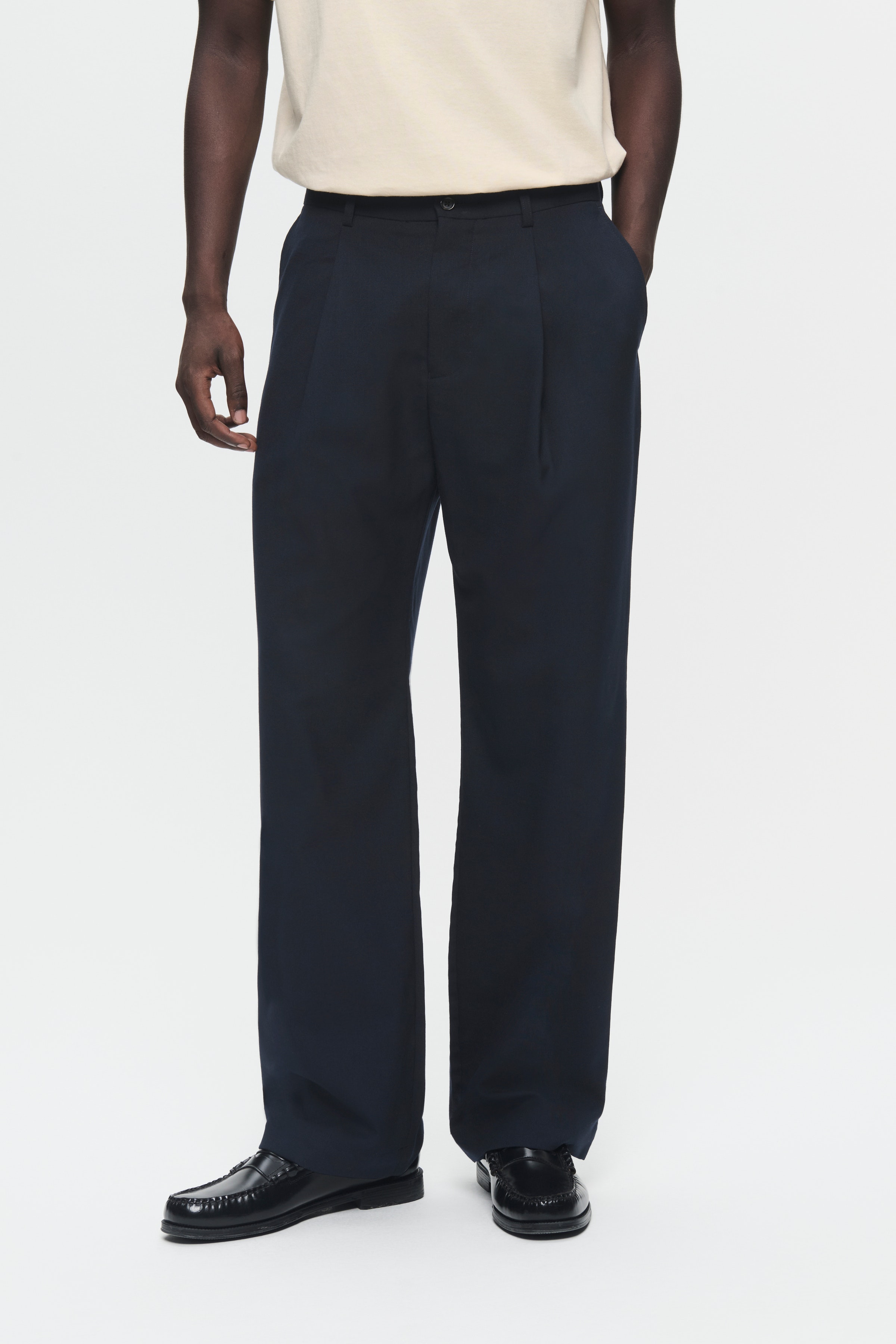 WWfraser Trousers LOOKBOOK FRONT 30250010-194011