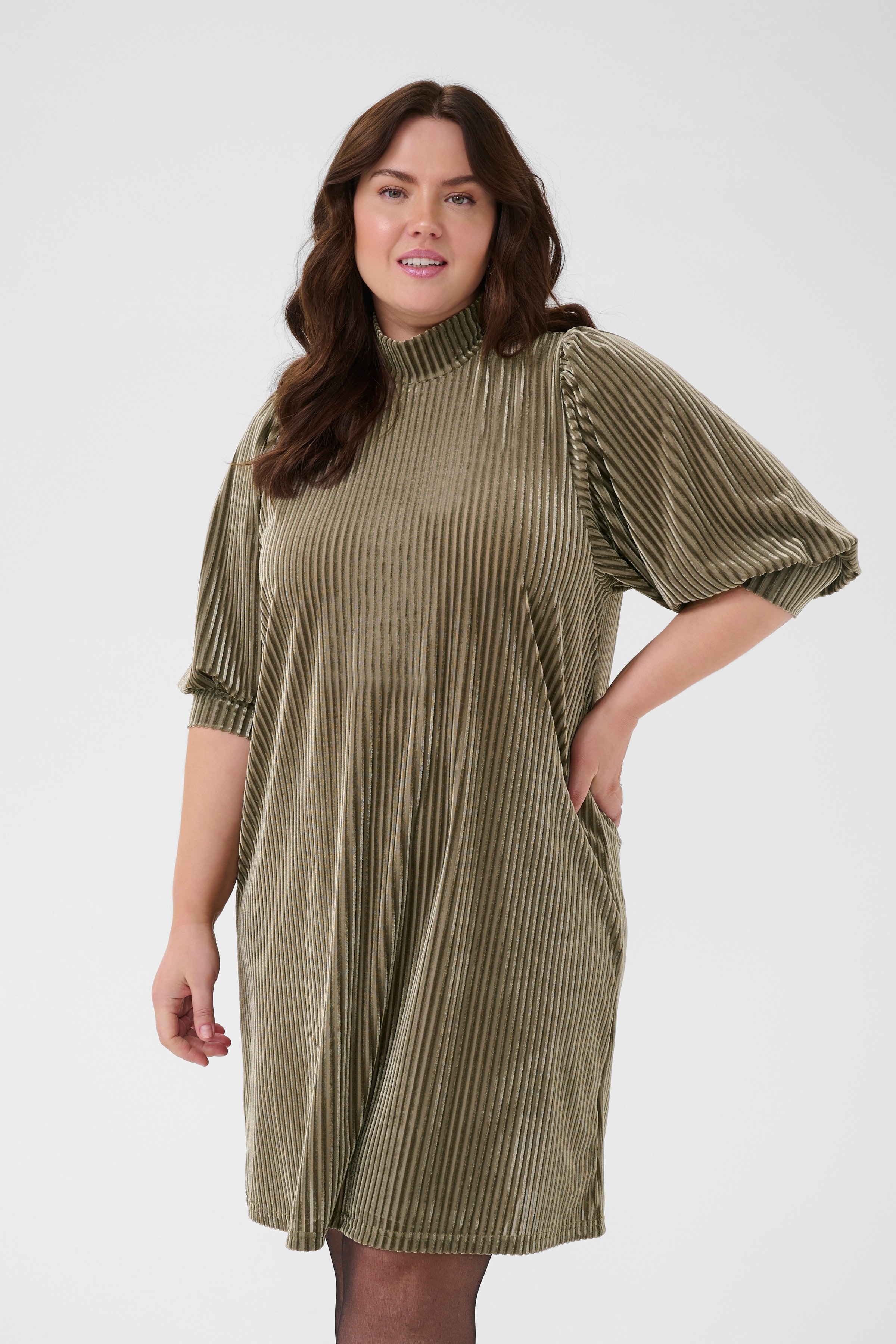KCcacanna Dress LOOKBOOK FRONT 10581209-190808