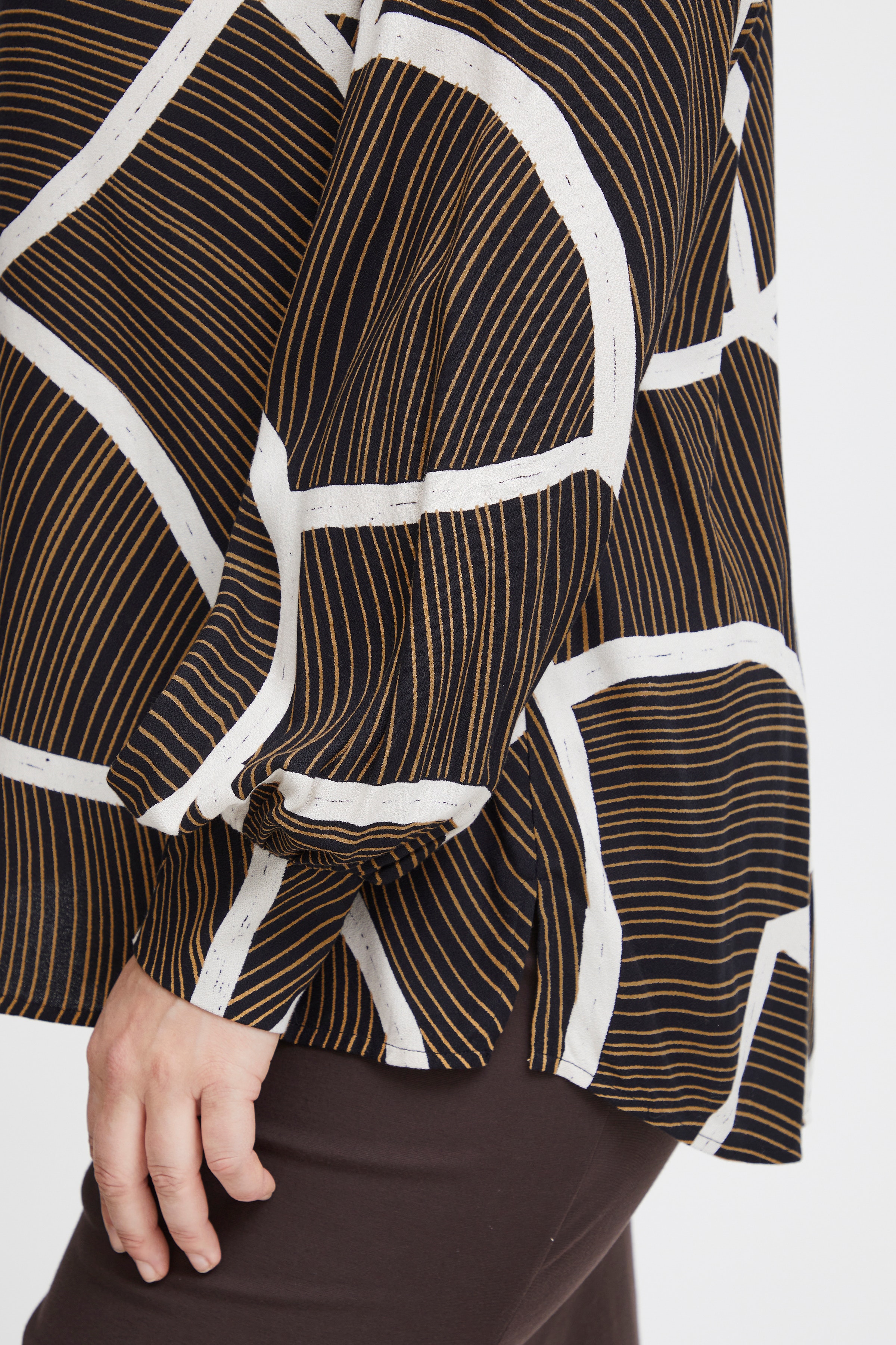 FPGITA Blouse LOOKBOOK DETAIL 20612896-202390