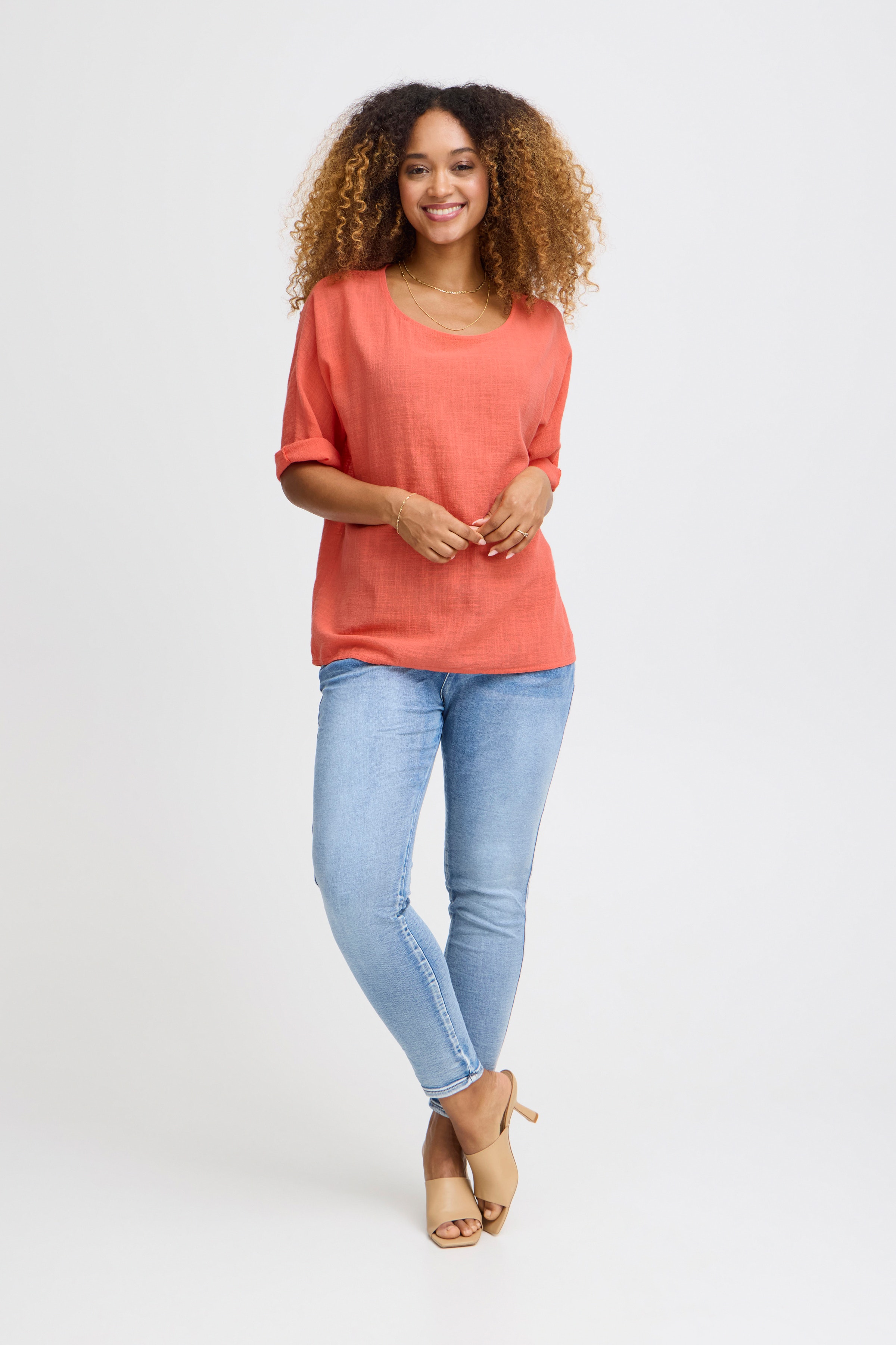 SBALEXA Bluse LOOKBOOK FRONT 22100480-171643