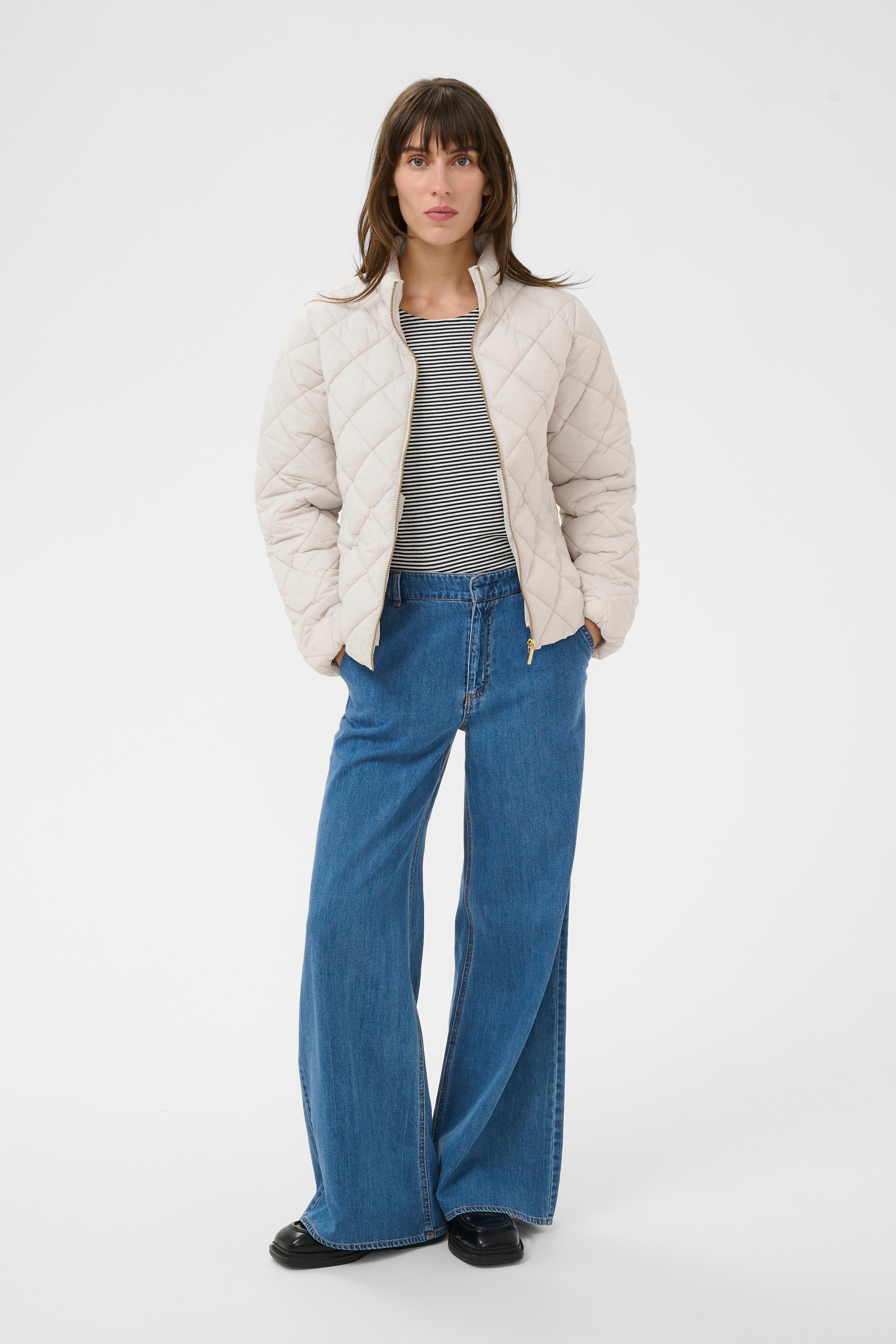 OliaPW Ytterplagg LOOKBOOK FRONT 30310243-144002