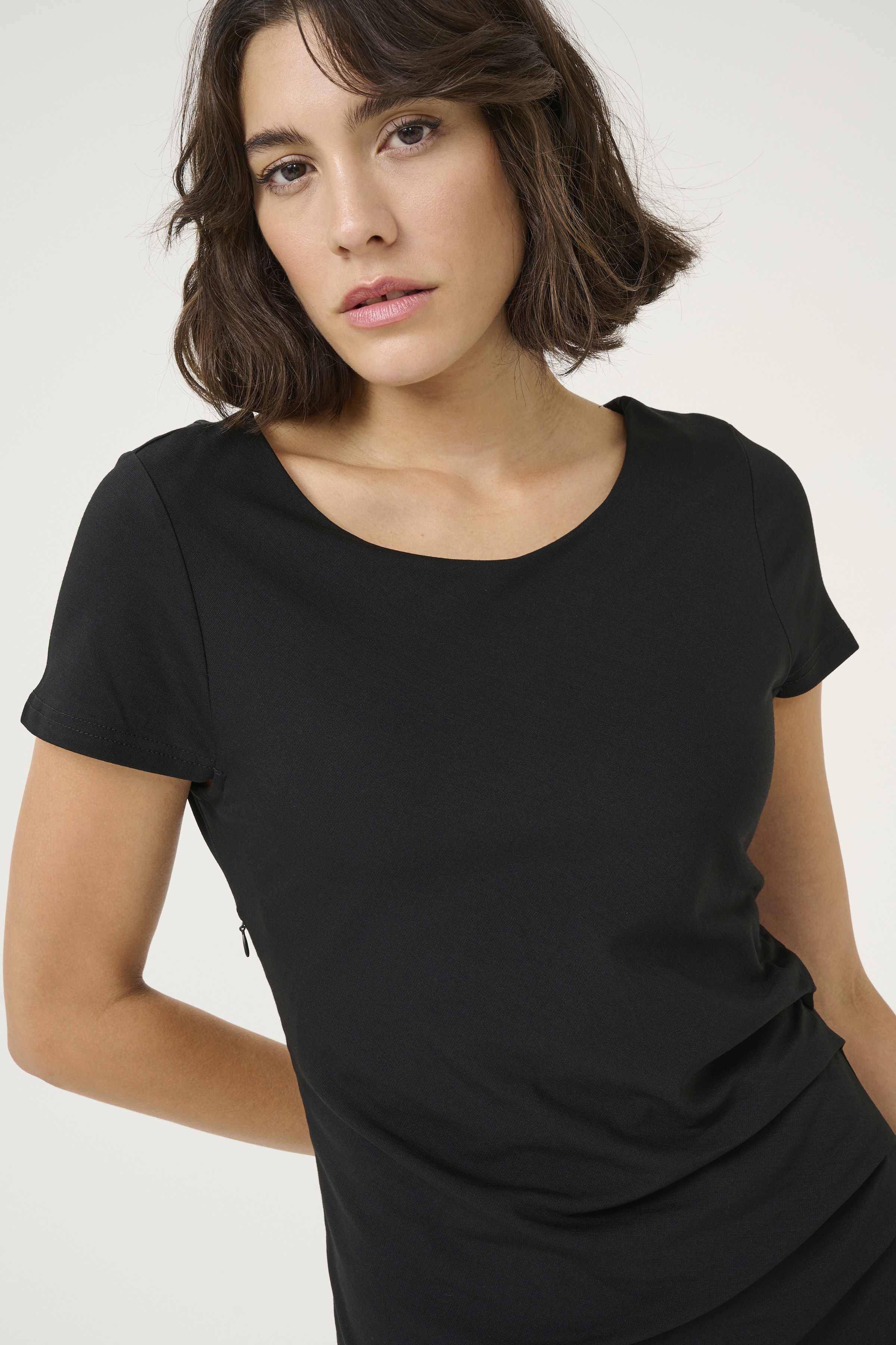 KAmira Kjole LOOKBOOK DETAIL 10509740-100121