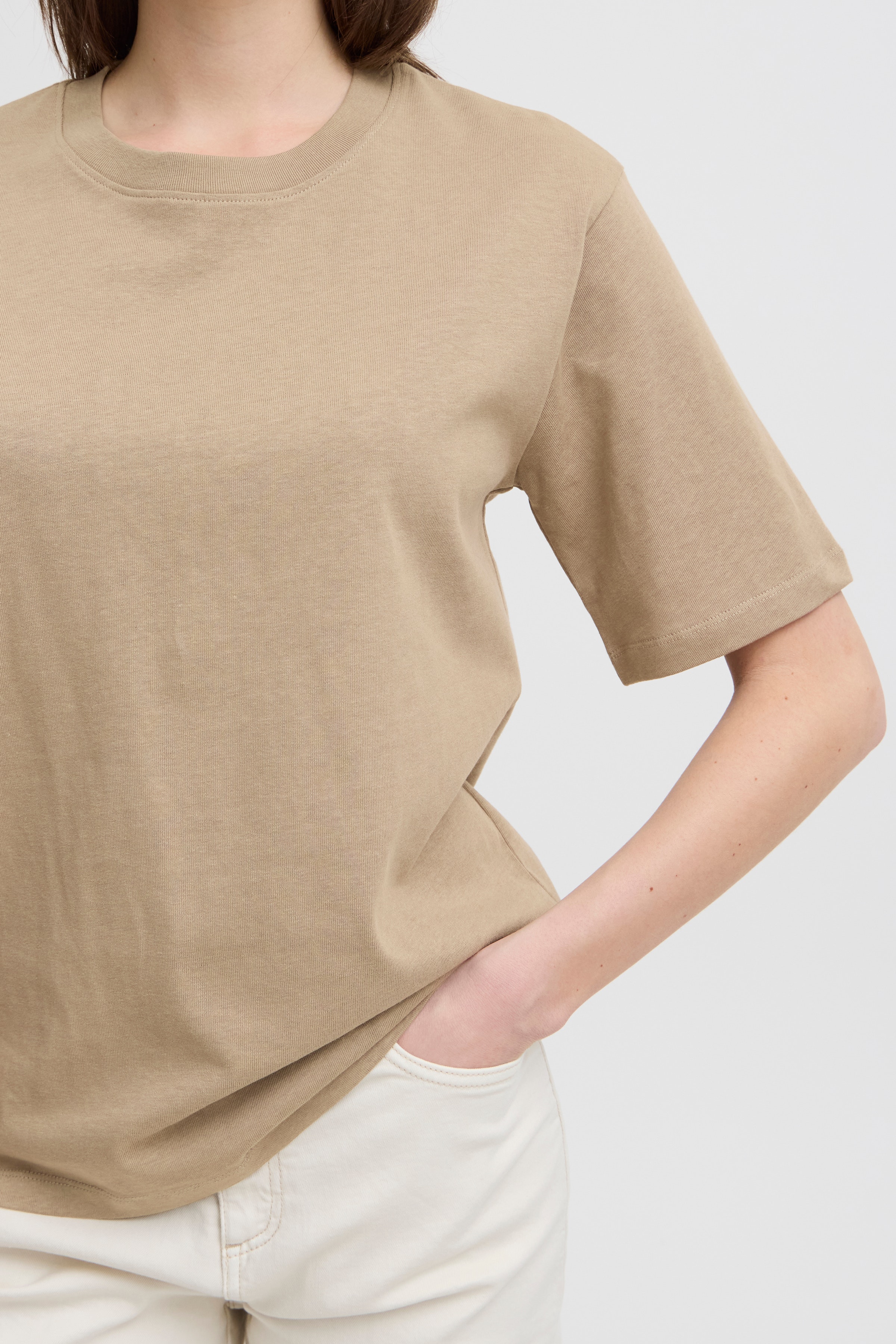 BYTROLLO T-shirt LOOKBOOK DETAIL 20814444-171105