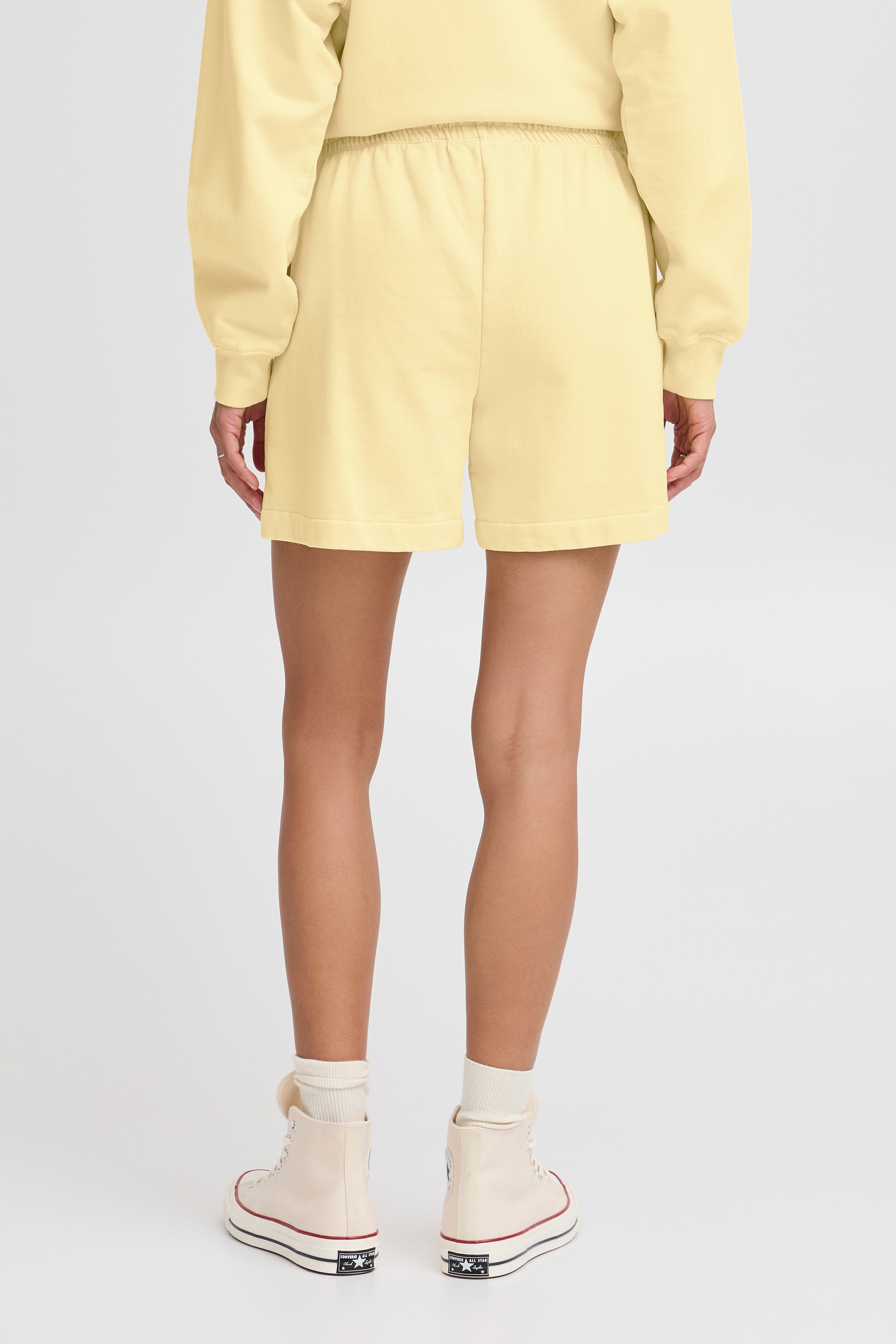 JCRUBI Shorts LOOKBOOK BACK 22800910-120824