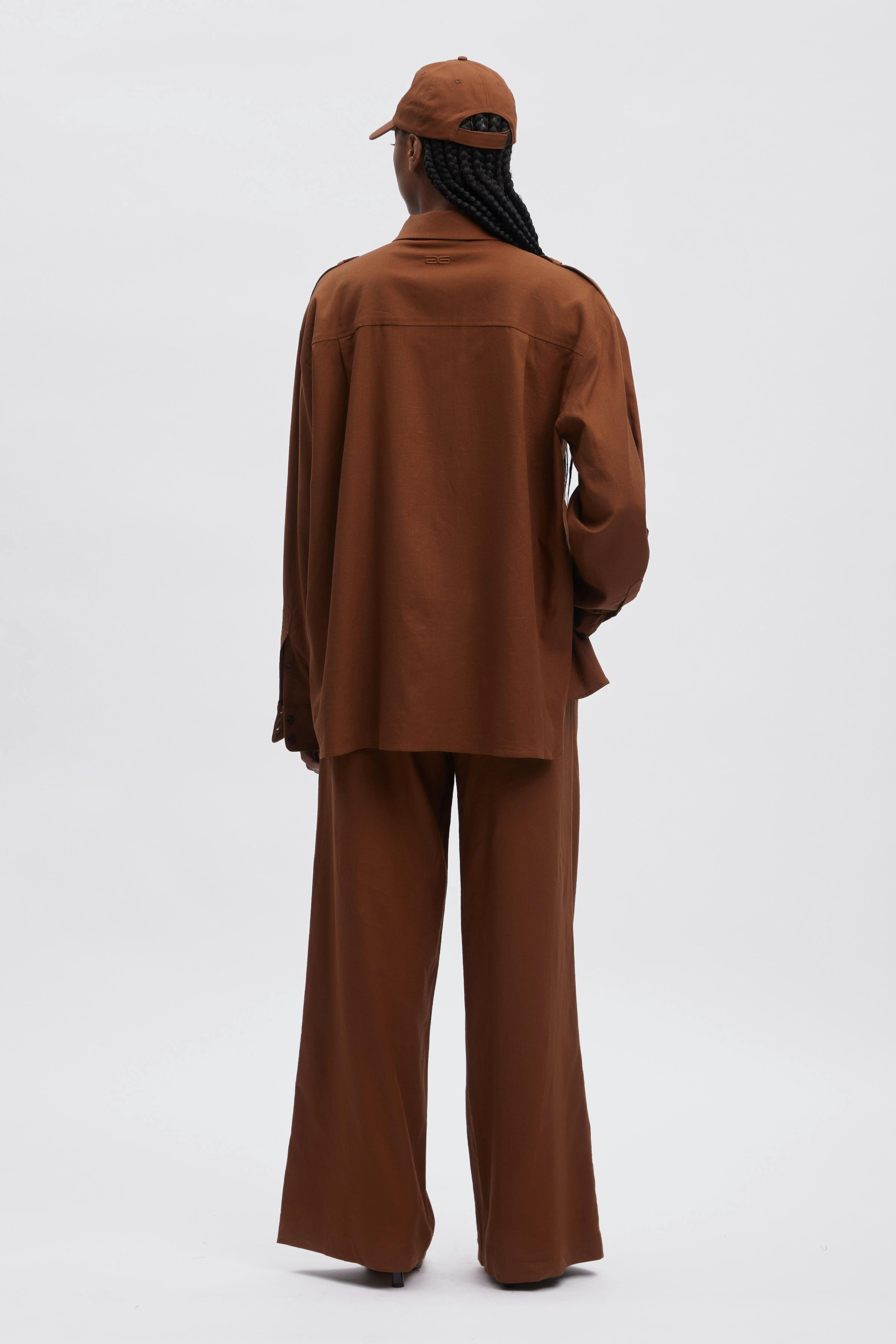 LeenaGZ Linen trousers LOOKBOOK BACK 10909226-191227