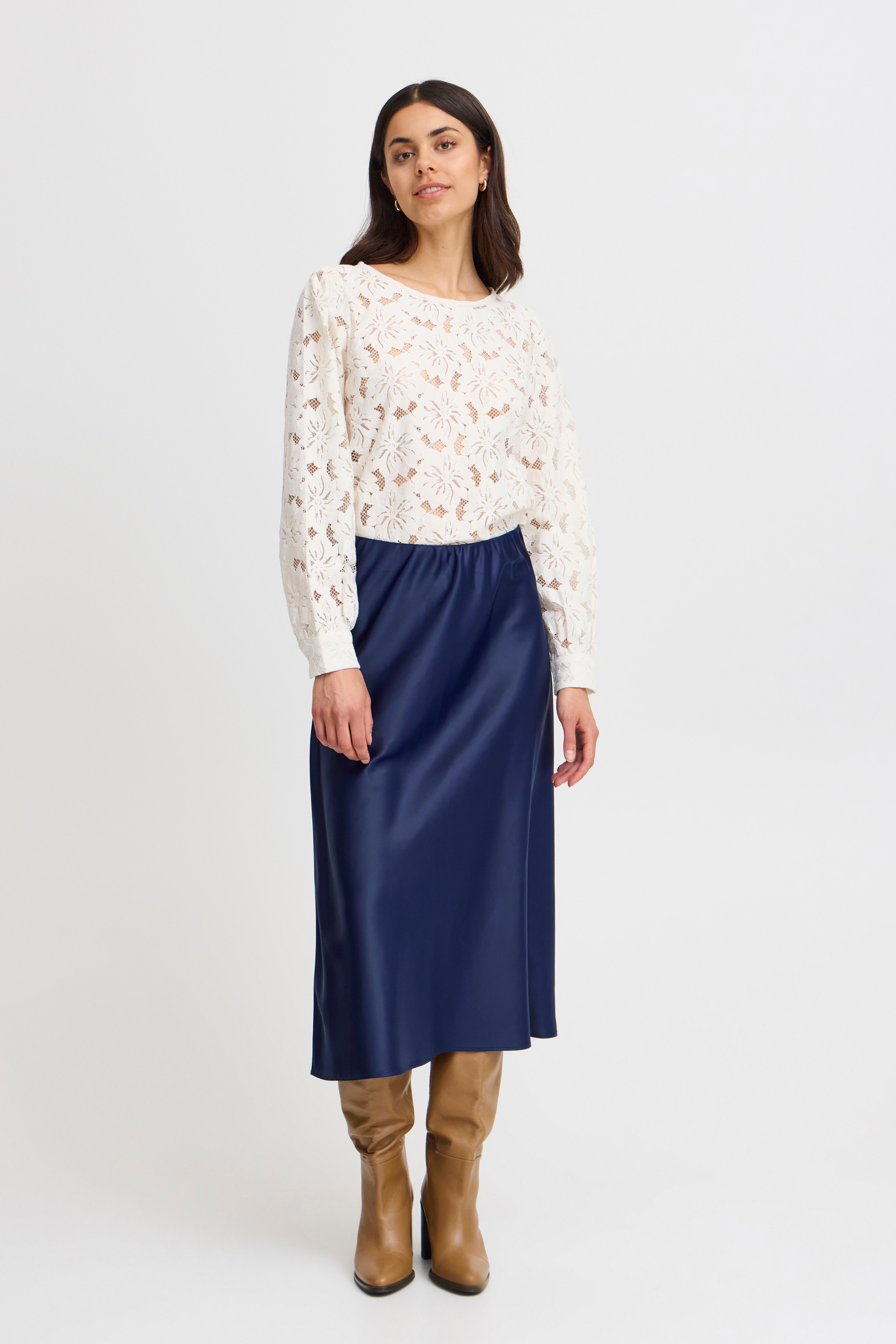 FRNATA Skirt LOOKBOOK FRONT 20614112-193929