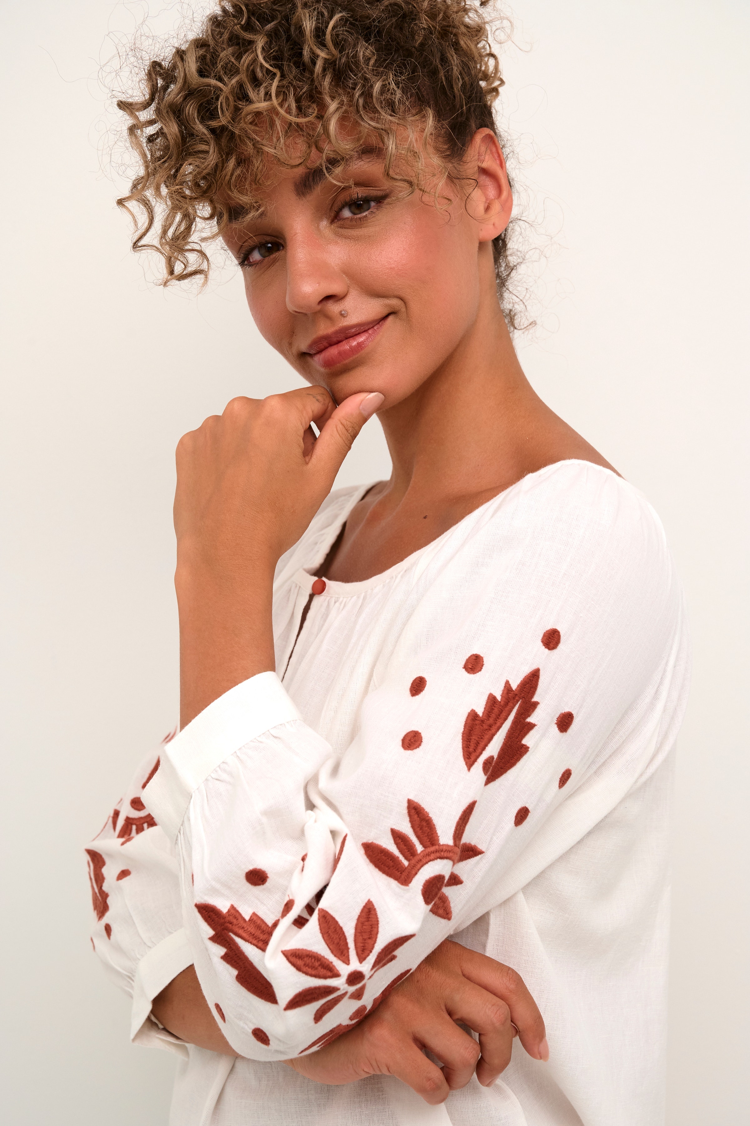 CRAlexi Bluse LOOKBOOK DETAIL 10612347-110602