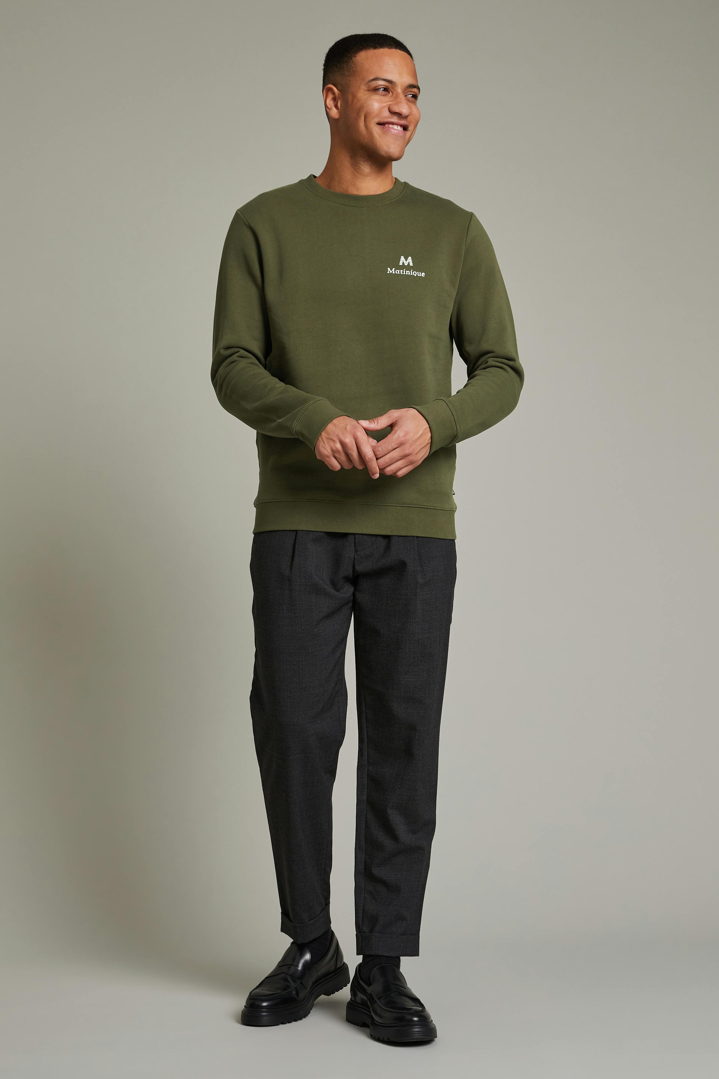 MAbradley Crew Sweatshirt LOOKBOOK FRONT 30206029-190515