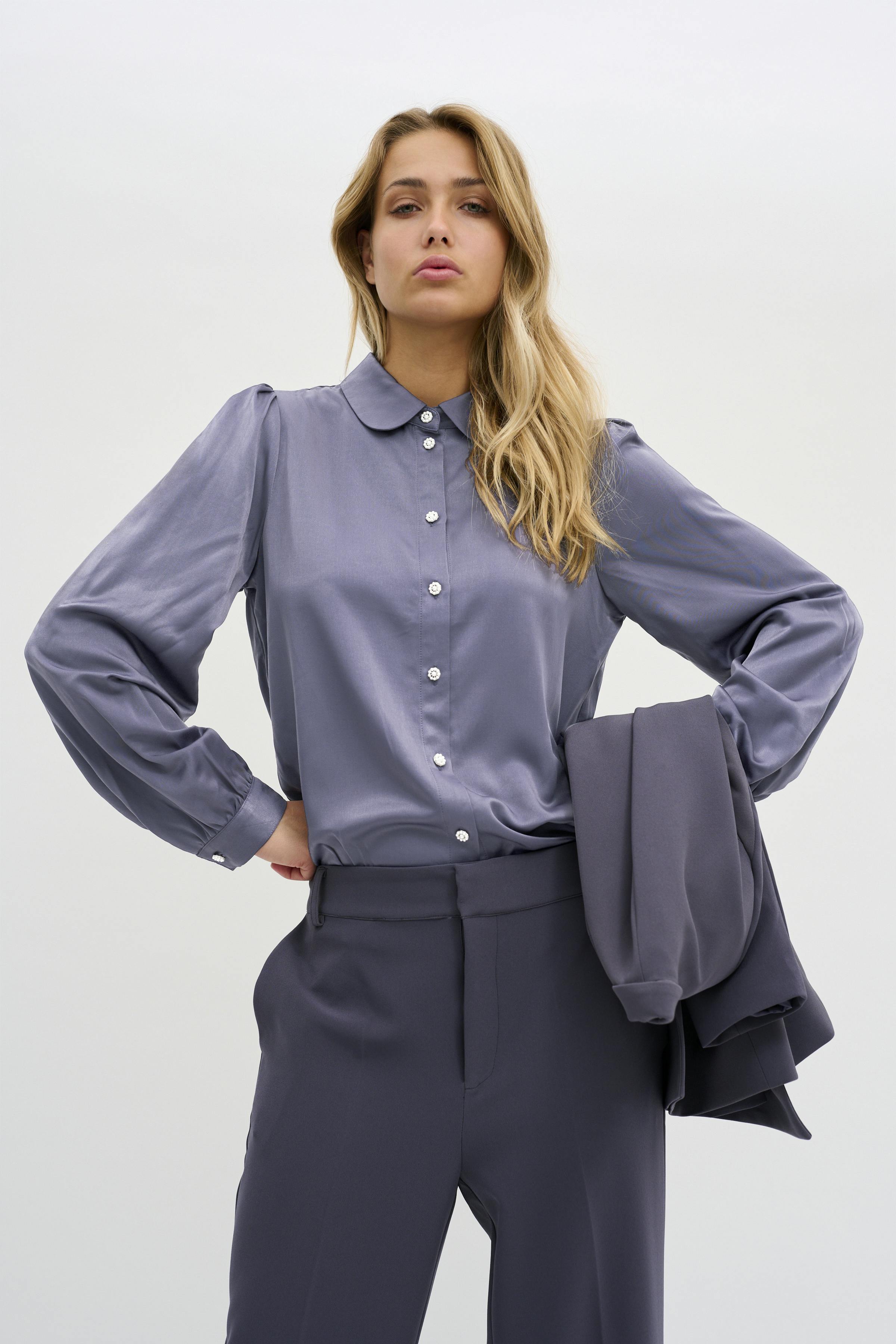 EstelleMW Shirt LOOKBOOK FRONT 10704134-193915