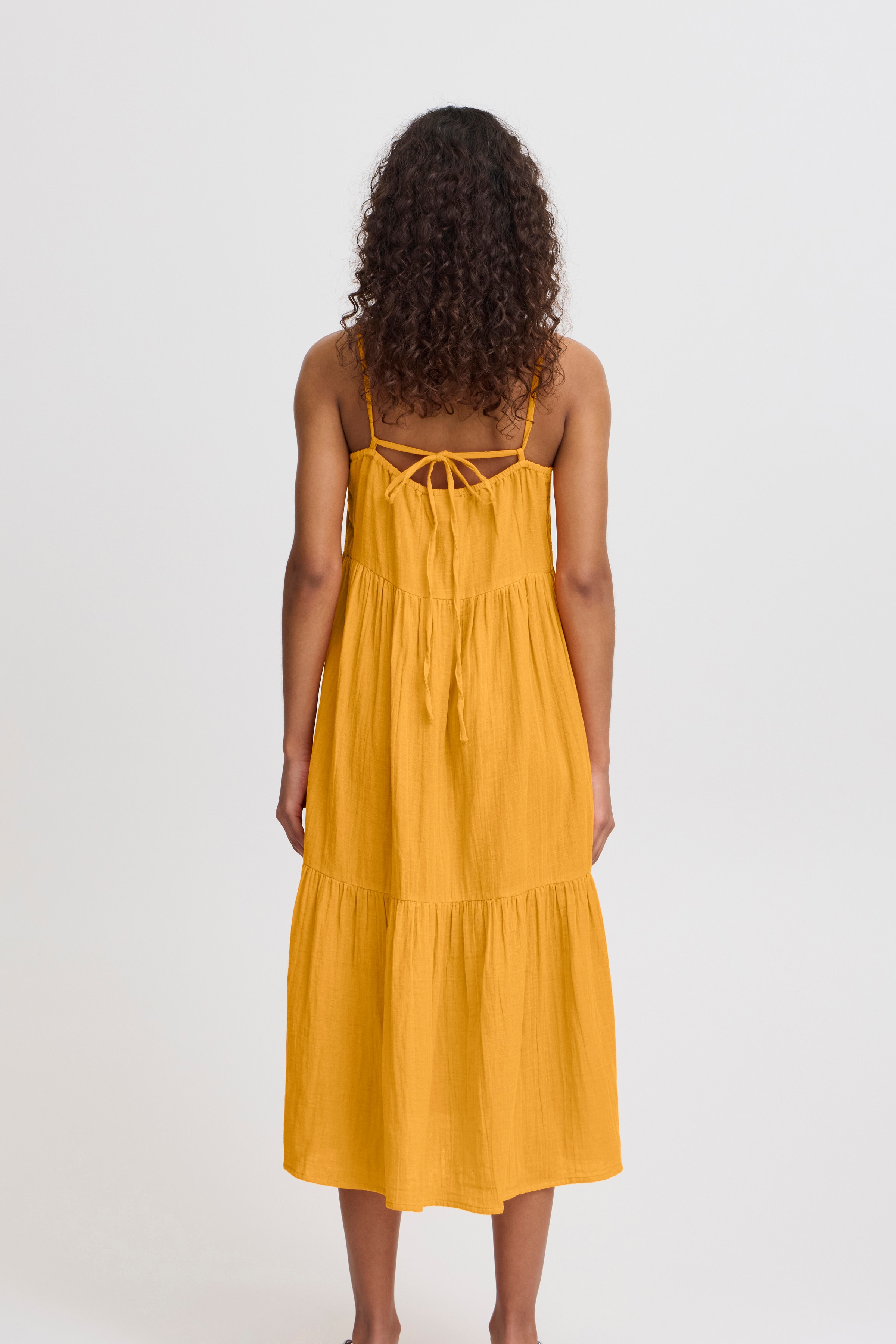 IAFOXA Kjole LOOKBOOK BACK 20121770-151058