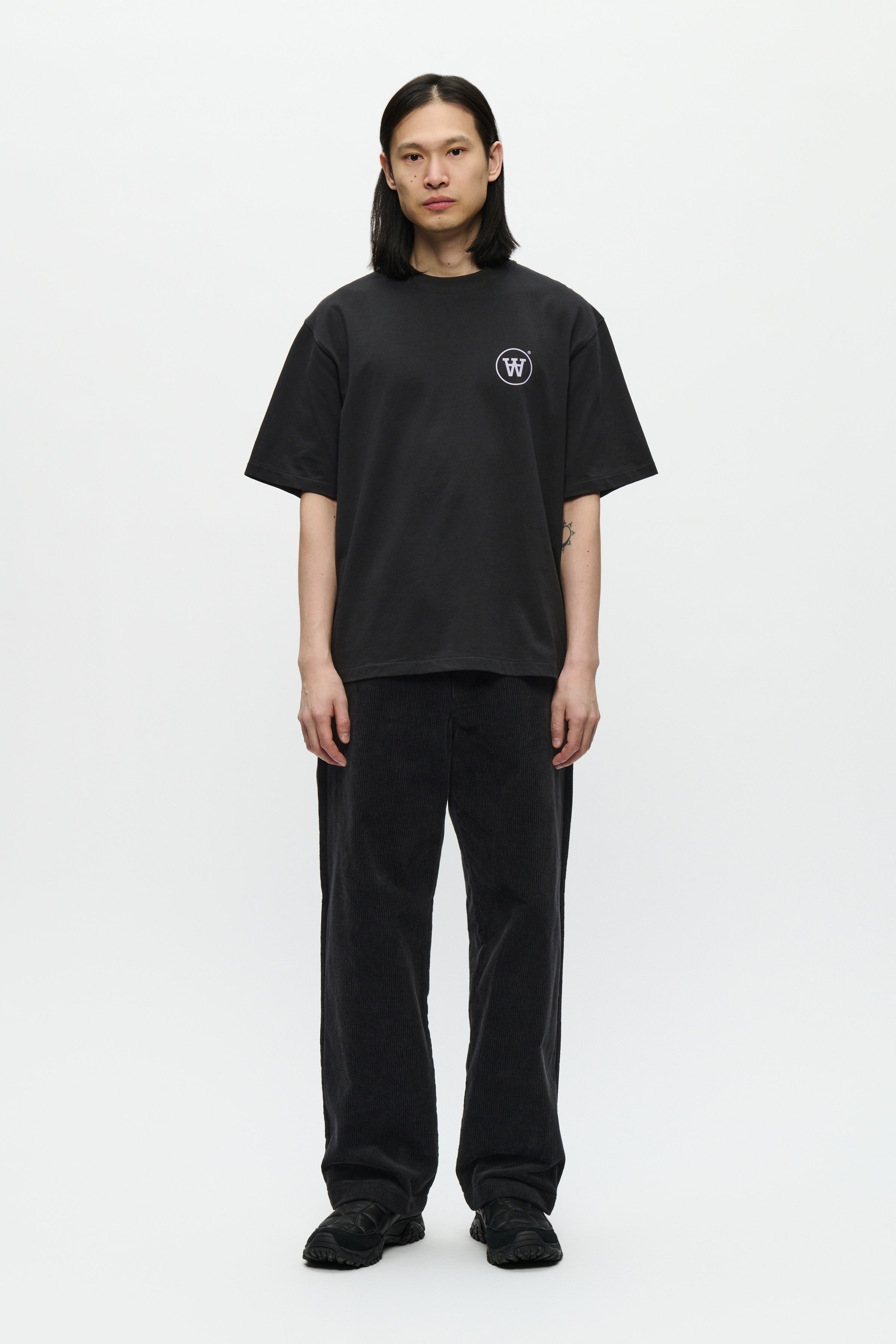 WWLiam T-shirt LOOKBOOK FRONT 30251548-303700