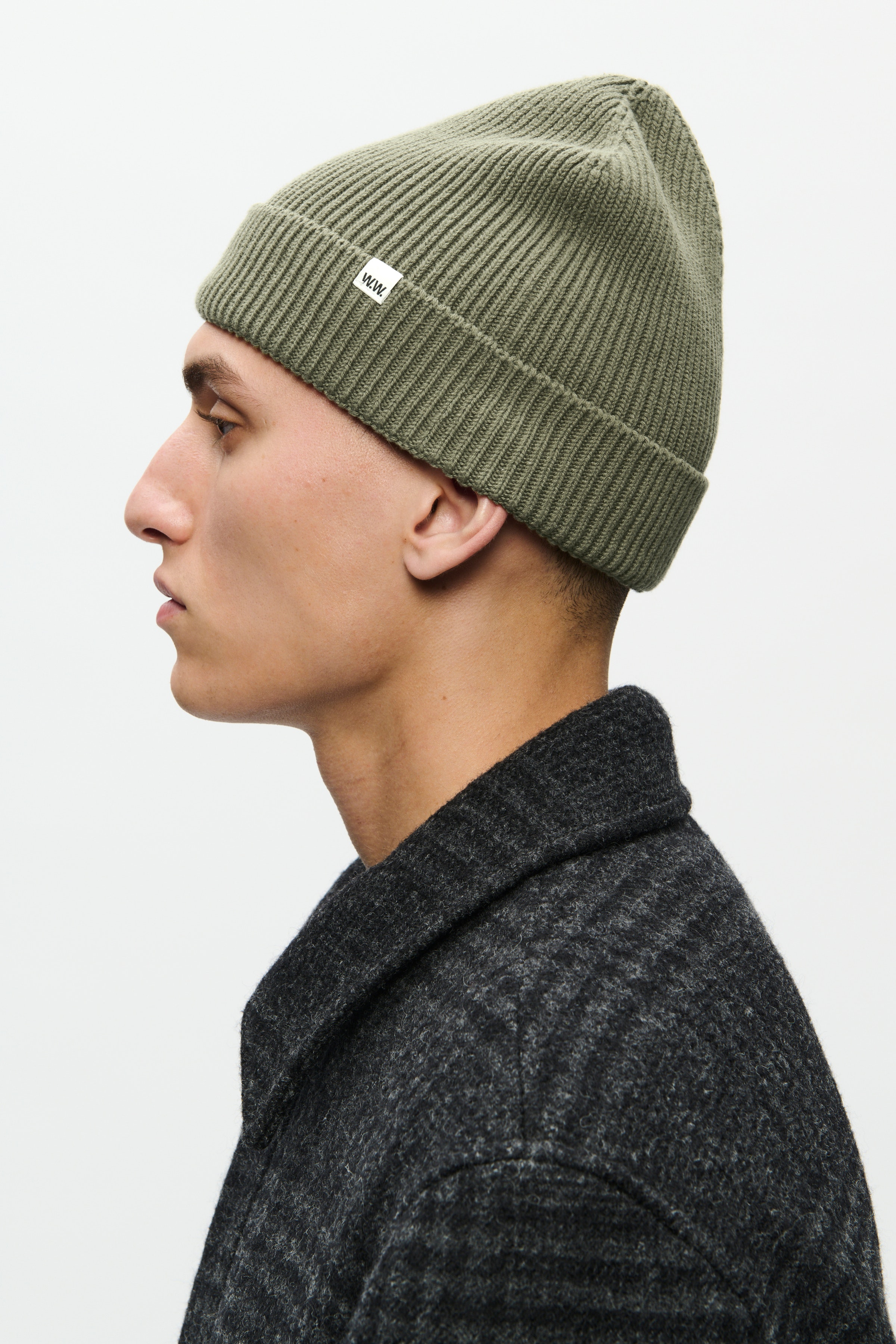WWEddie Hut LOOKBOOK DETAIL 30251647-180312