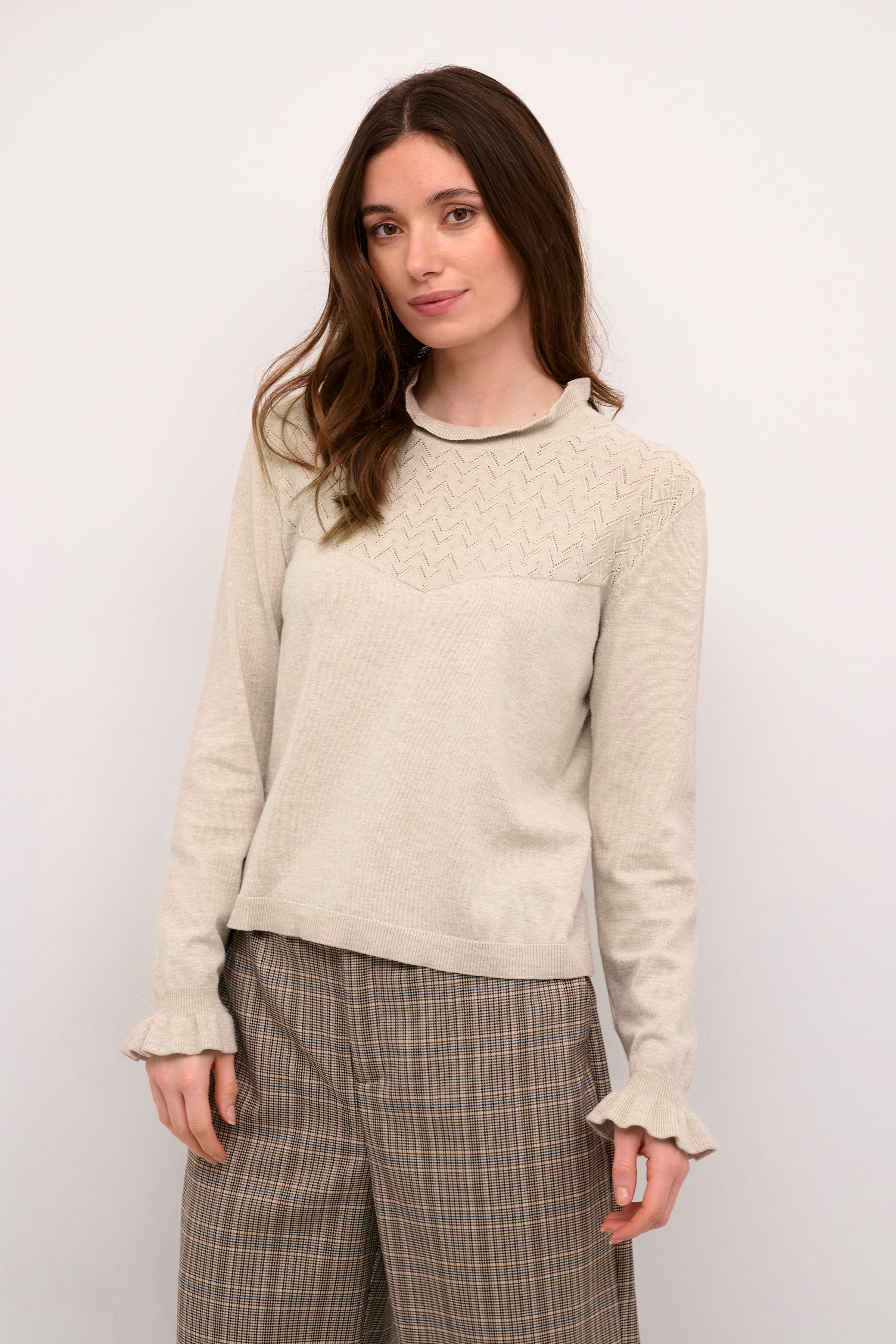 CRVillea Pullover LOOKBOOK FRONT 10611897-100232