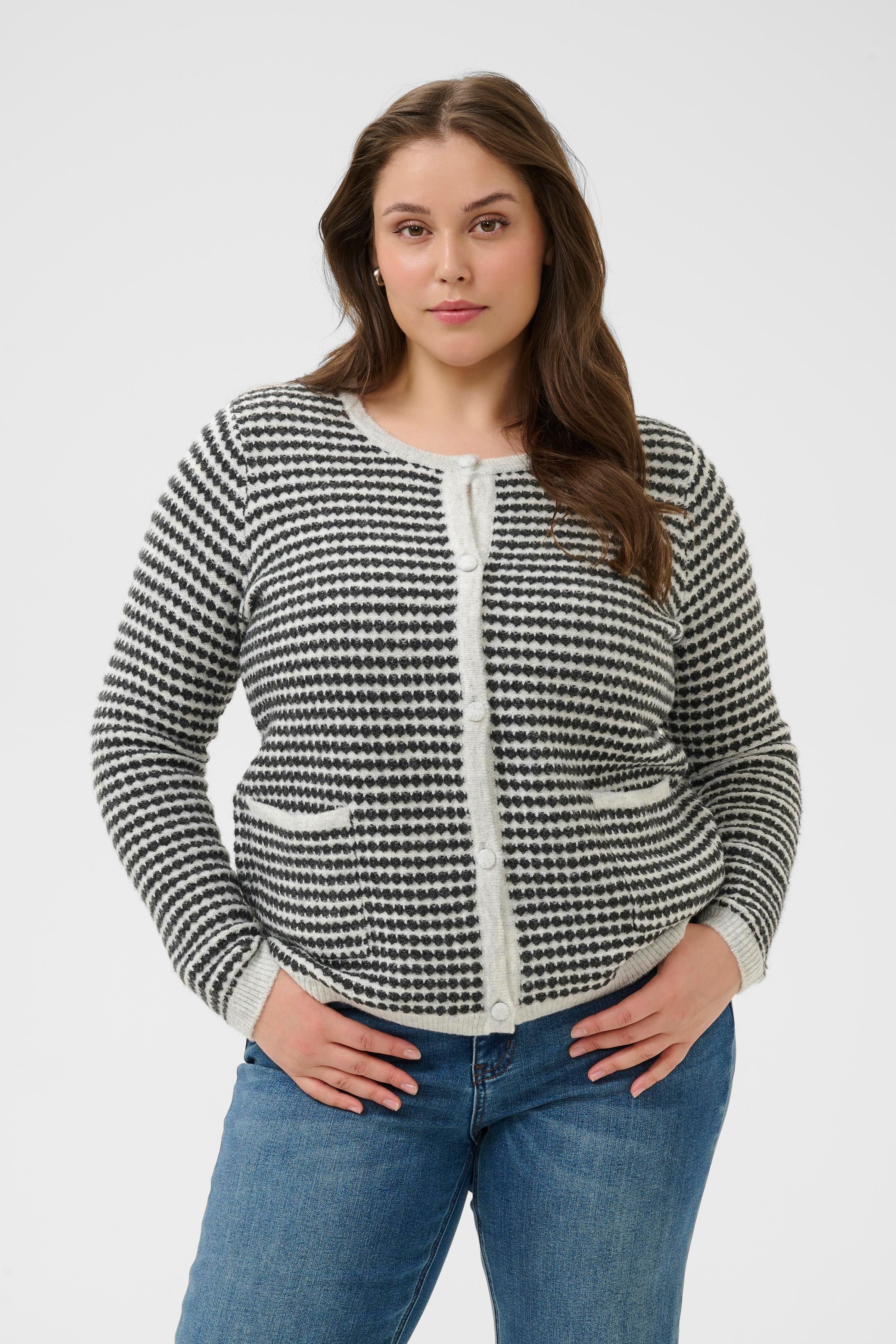 KCelanna Cardigan LOOKBOOK FRONT 10582560-108430