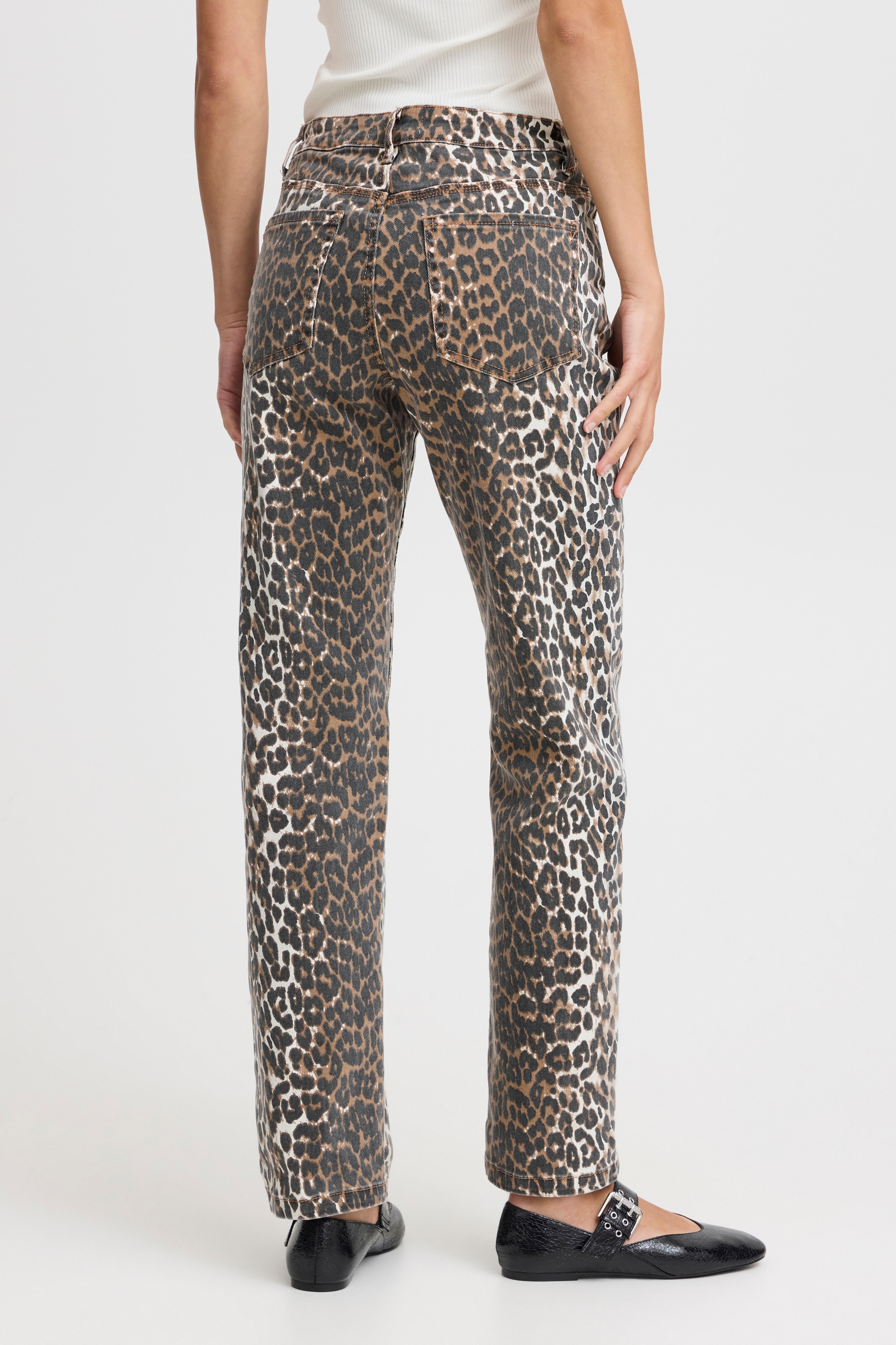 PXJANNAH UHW Jeans Straight Leg LOOKBOOK BACK 50208788-203129