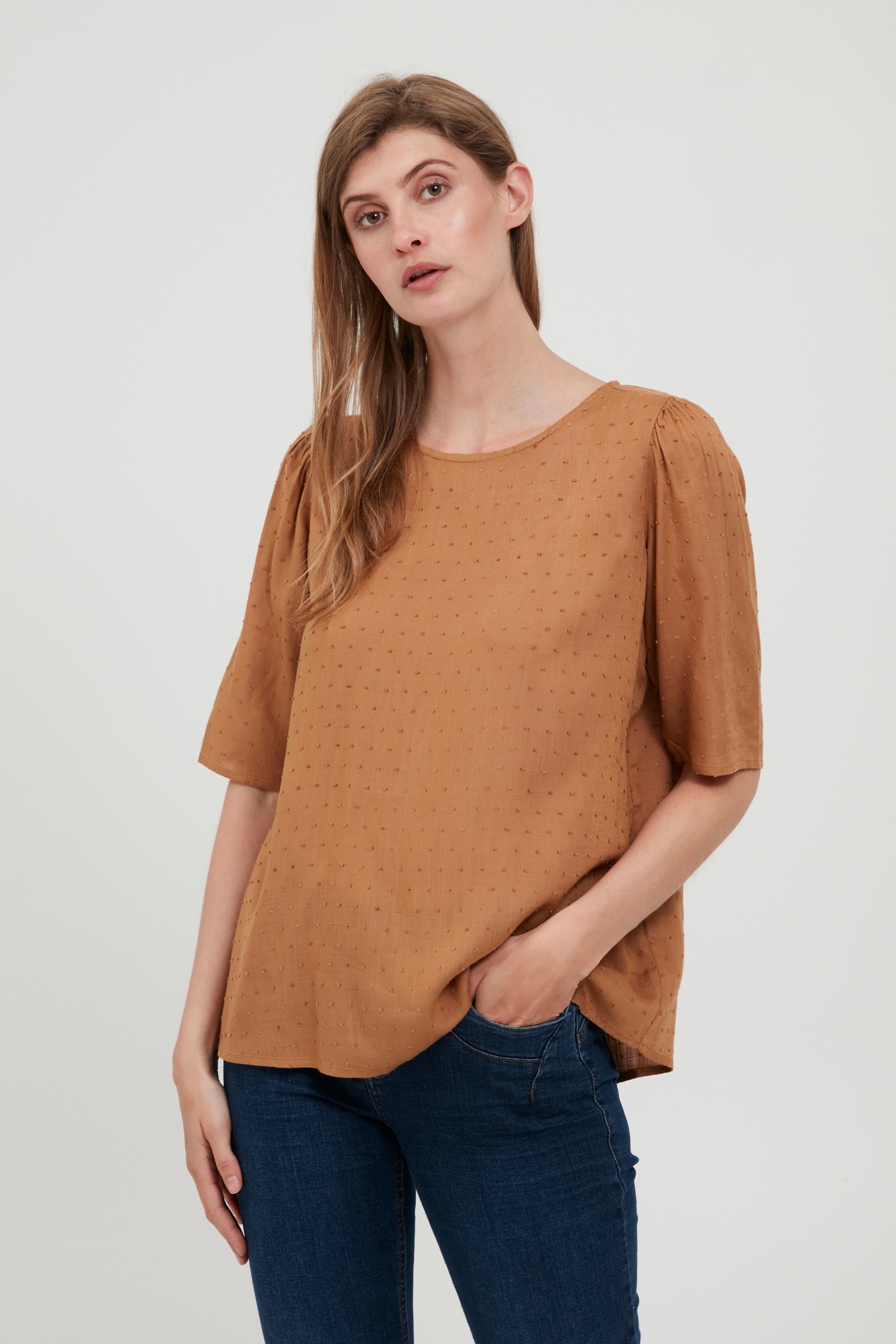 Blouse with short sleeve LOOKBOOK FRONT 20609829-171327
