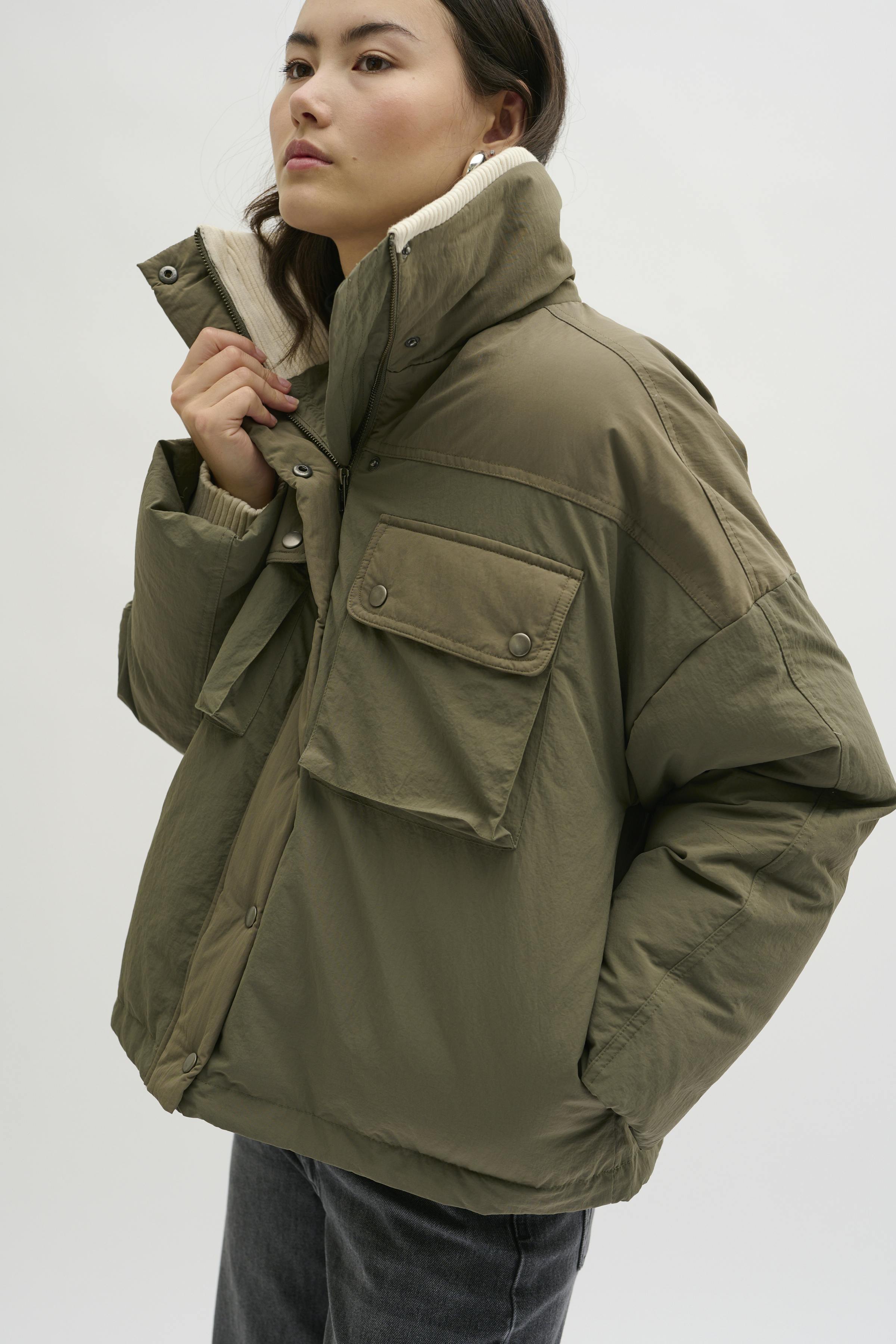 JamieMW Outerwear LOOKBOOK DETAIL 10704328-180515