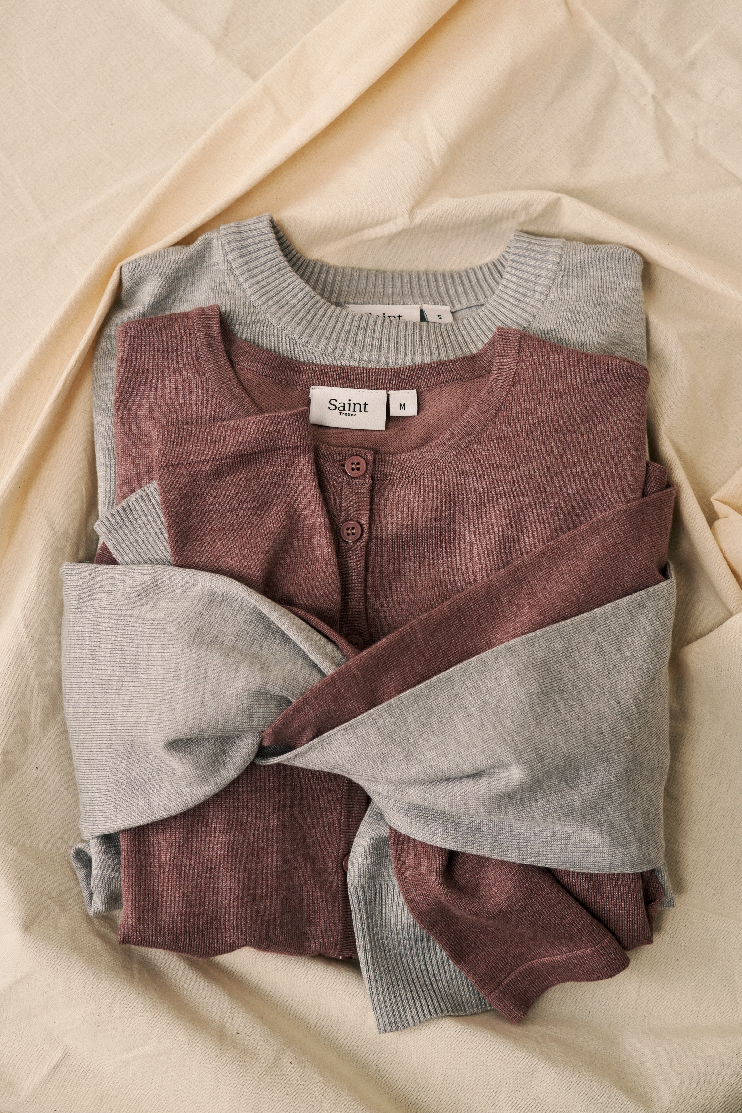 MilaSZ R-Neck Cardigan LOCATION NONE 30500005-1715101