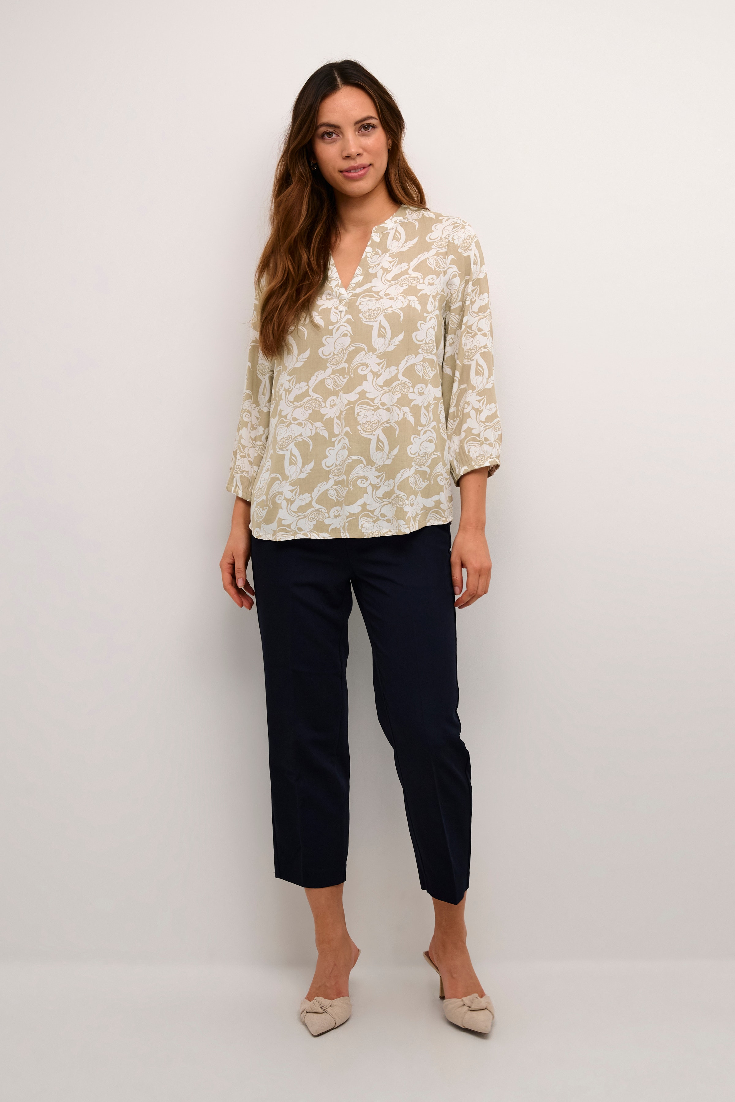 KAclaire Bluse LOOKBOOK FRONT 10508704-106368