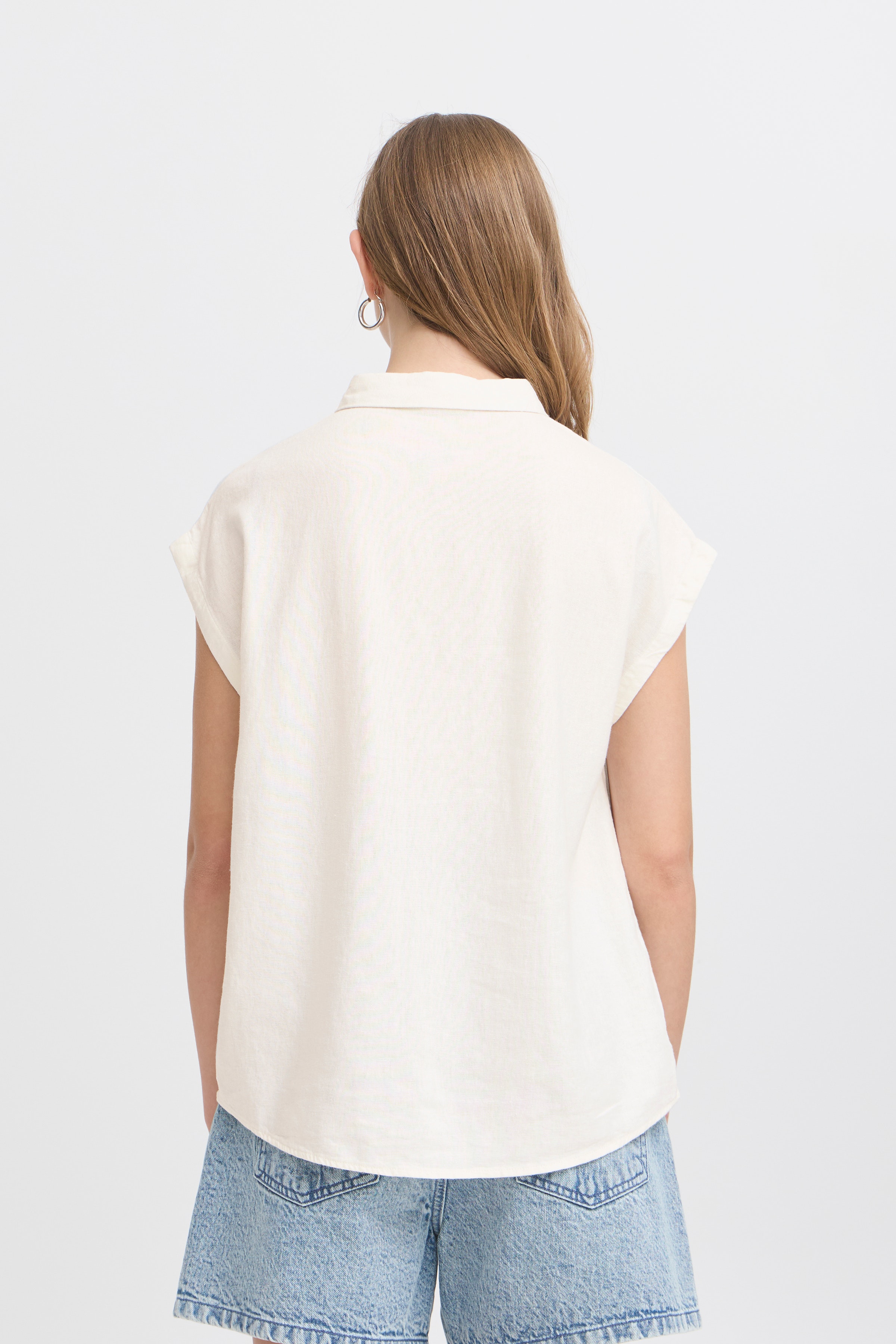IHLINNO Kortermet bluse LOOKBOOK BACK 20122922-114201