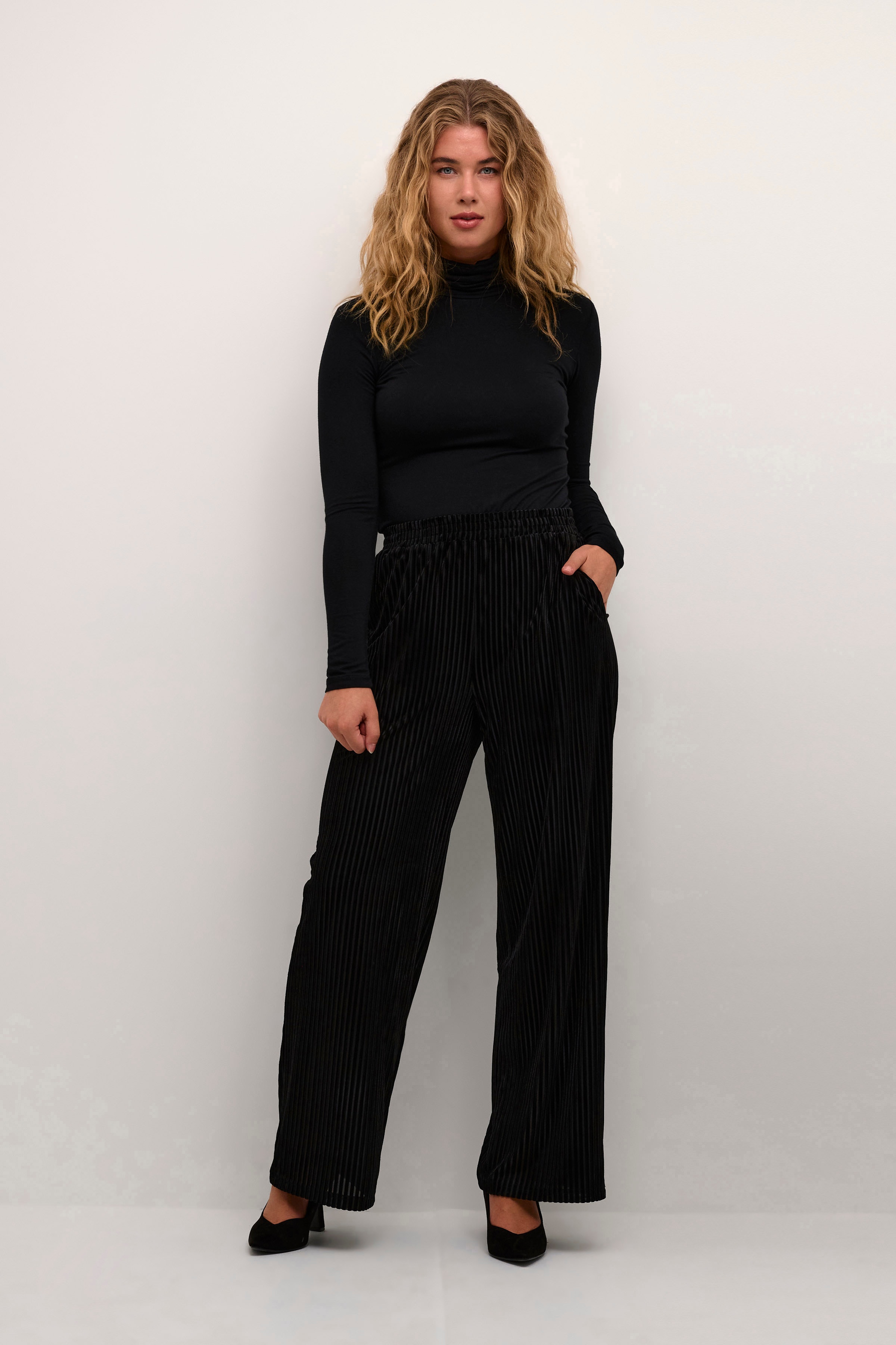 KAcaca Bukser LOOKBOOK FRONT 10508105-100121