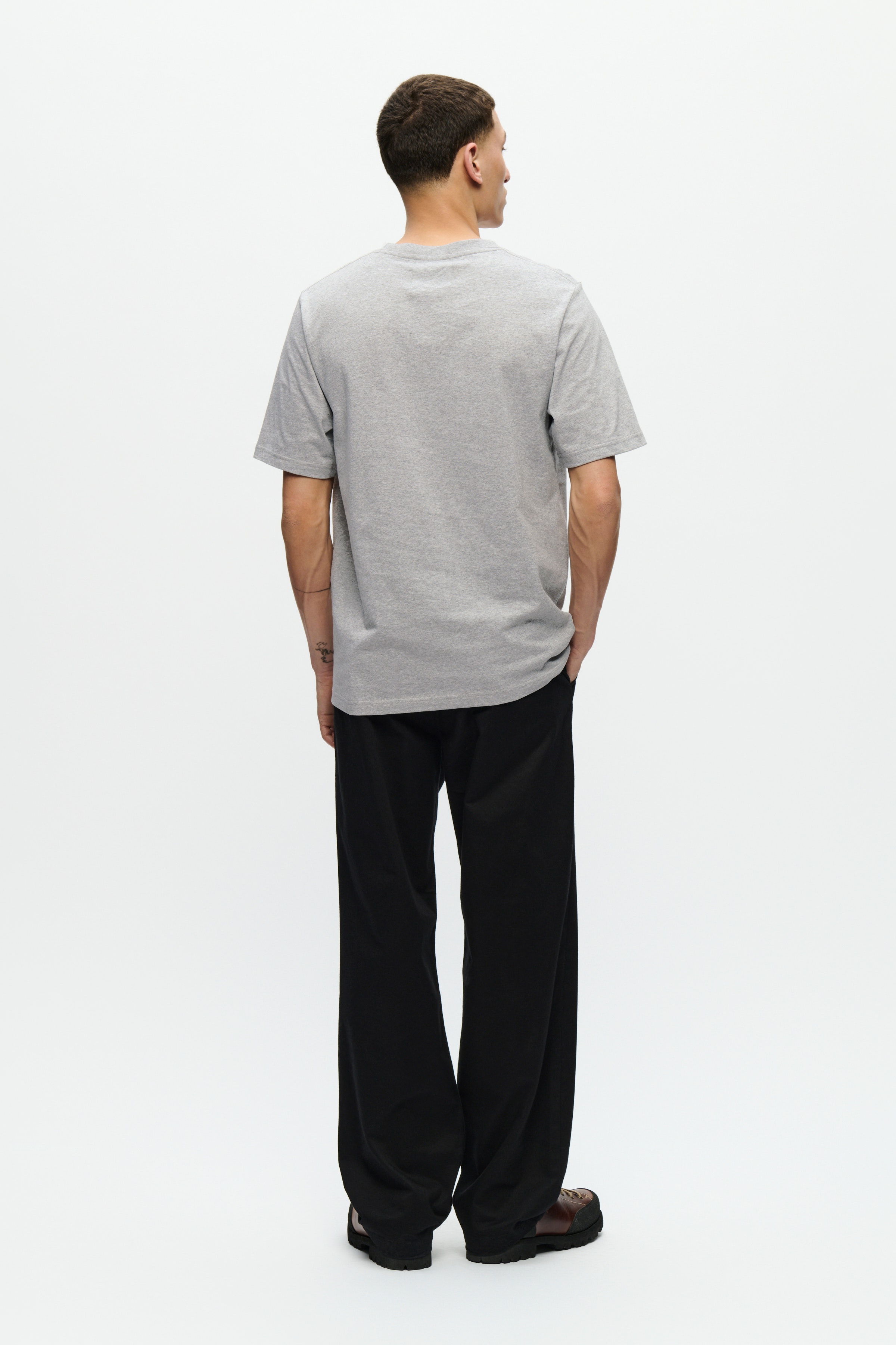 WWBobby T-shirt LOOKBOOK BACK 30251559-303736