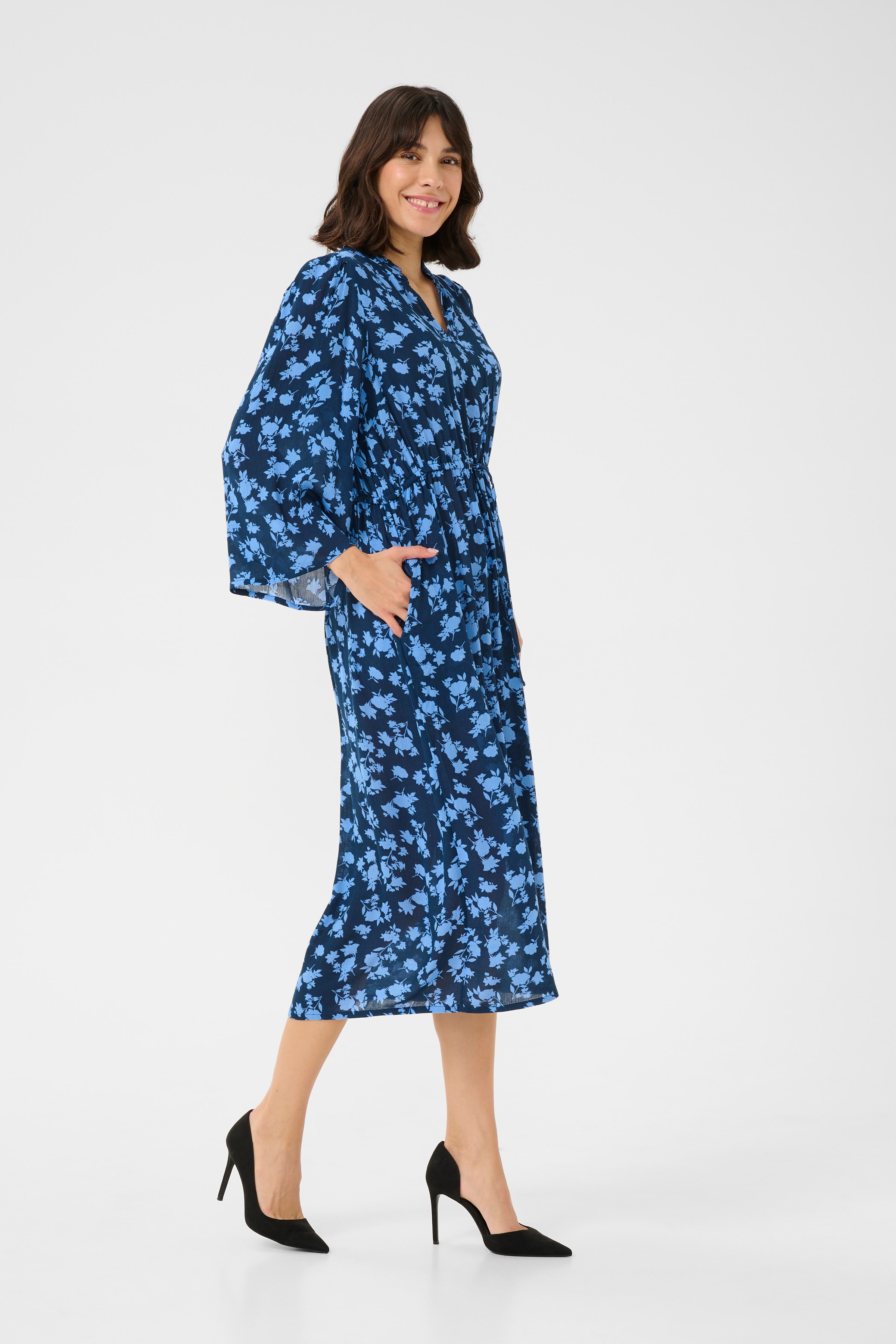 KAamber Kjole LOOKBOOK FRONT 10509534-106987