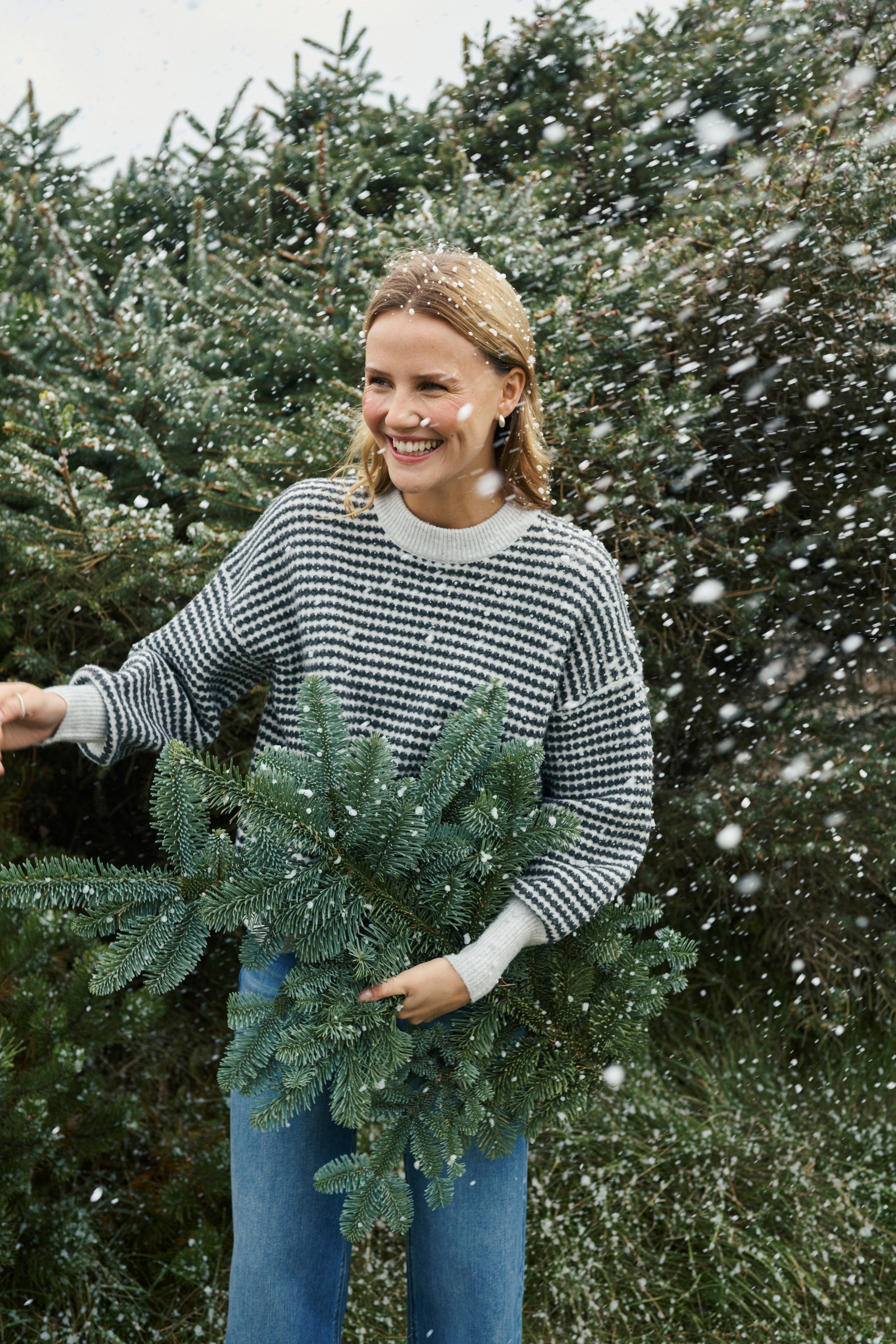 KAellery Pullover LOCATION NONE 10509032-106303