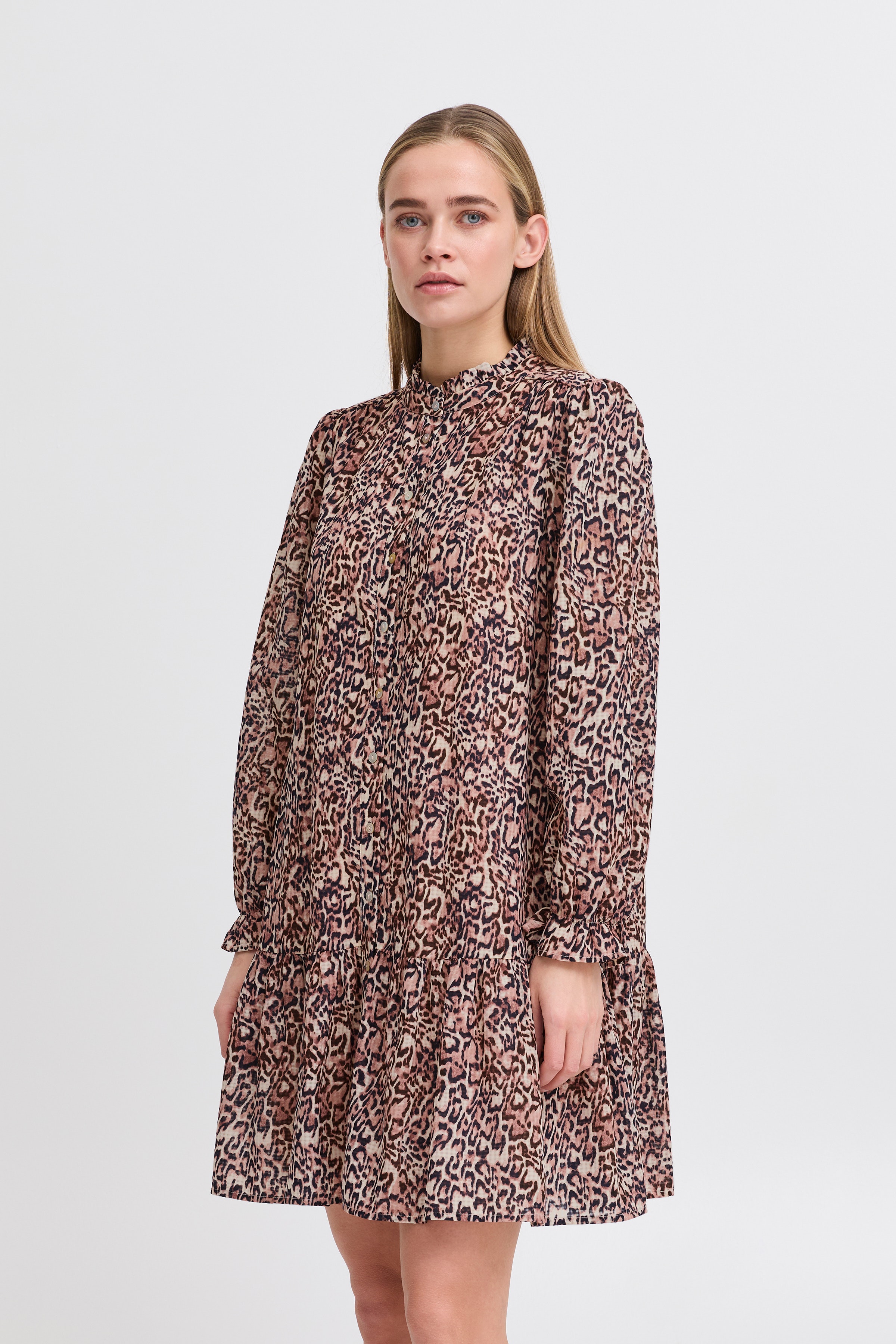 IHSAFARY Kjole LOOKBOOK FRONT 20122344-203979
