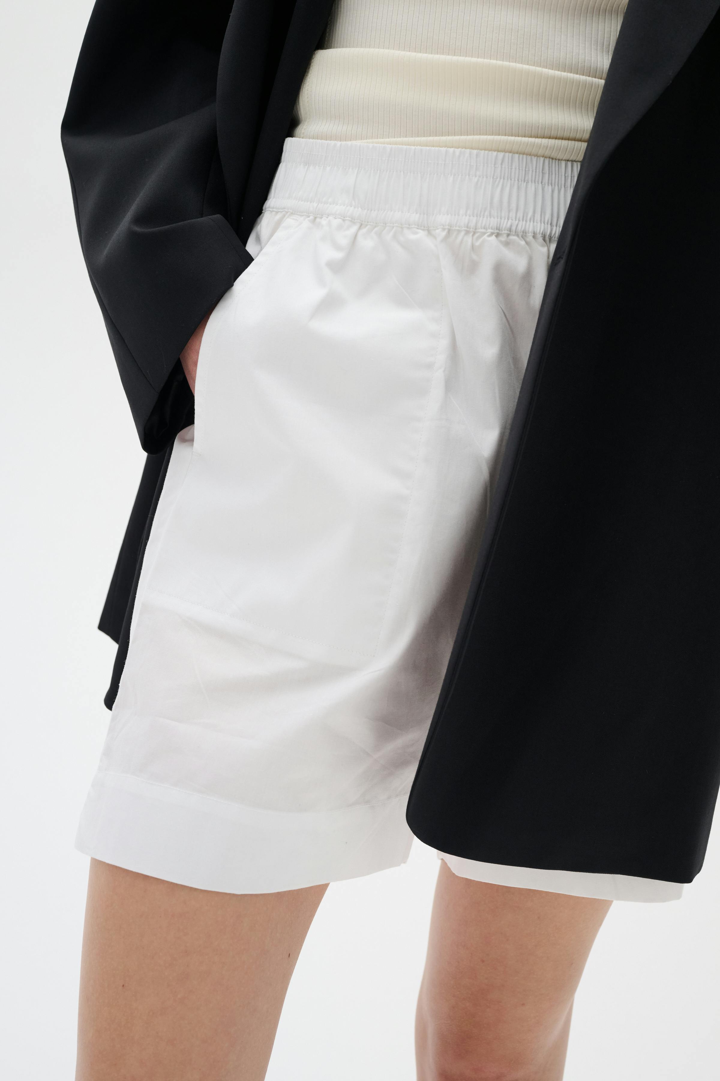 AlieIW Shorts LOOKBOOK DETAIL 30109089-300001