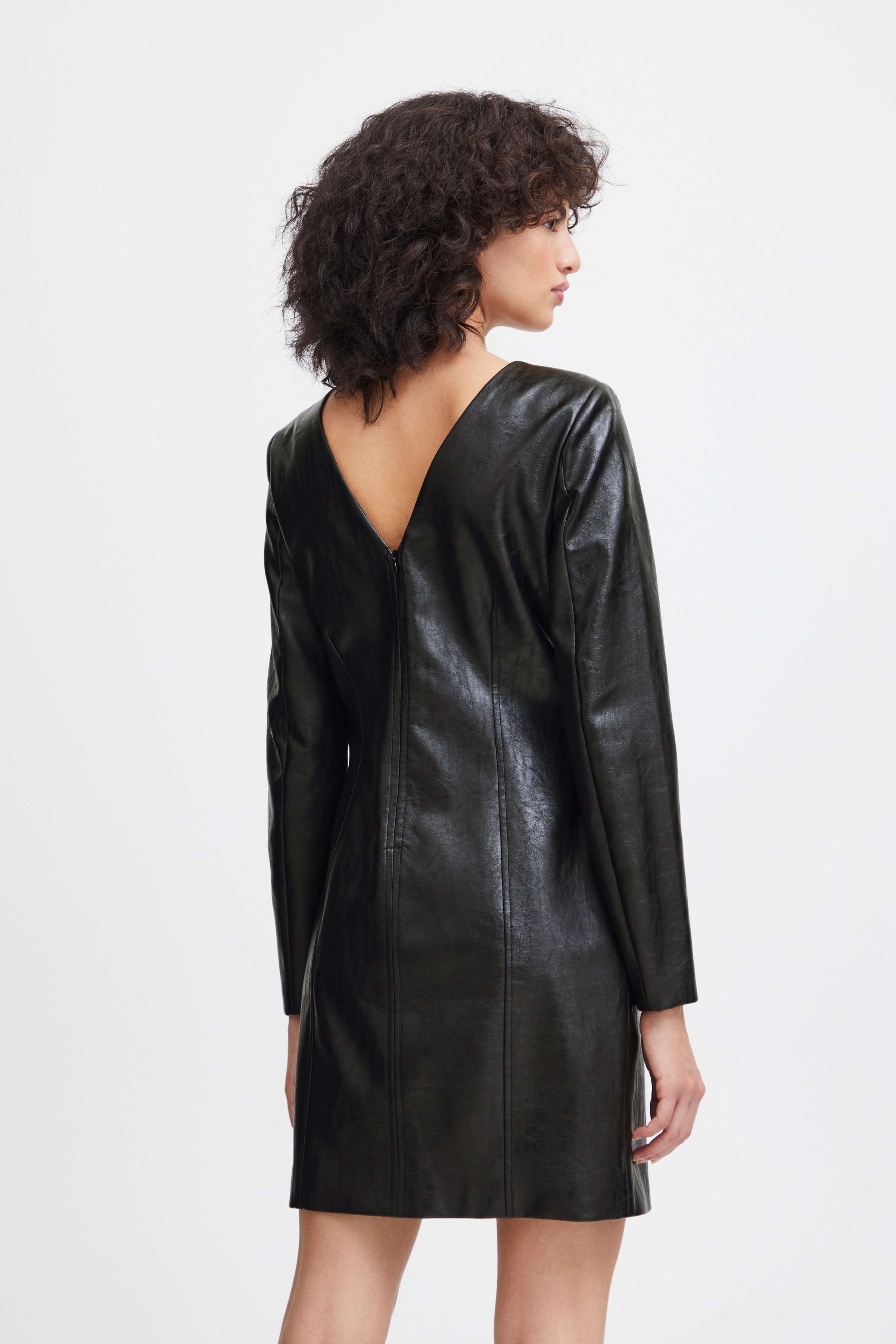 IHLEANI Kjole LOOKBOOK BACK 20119961-194008