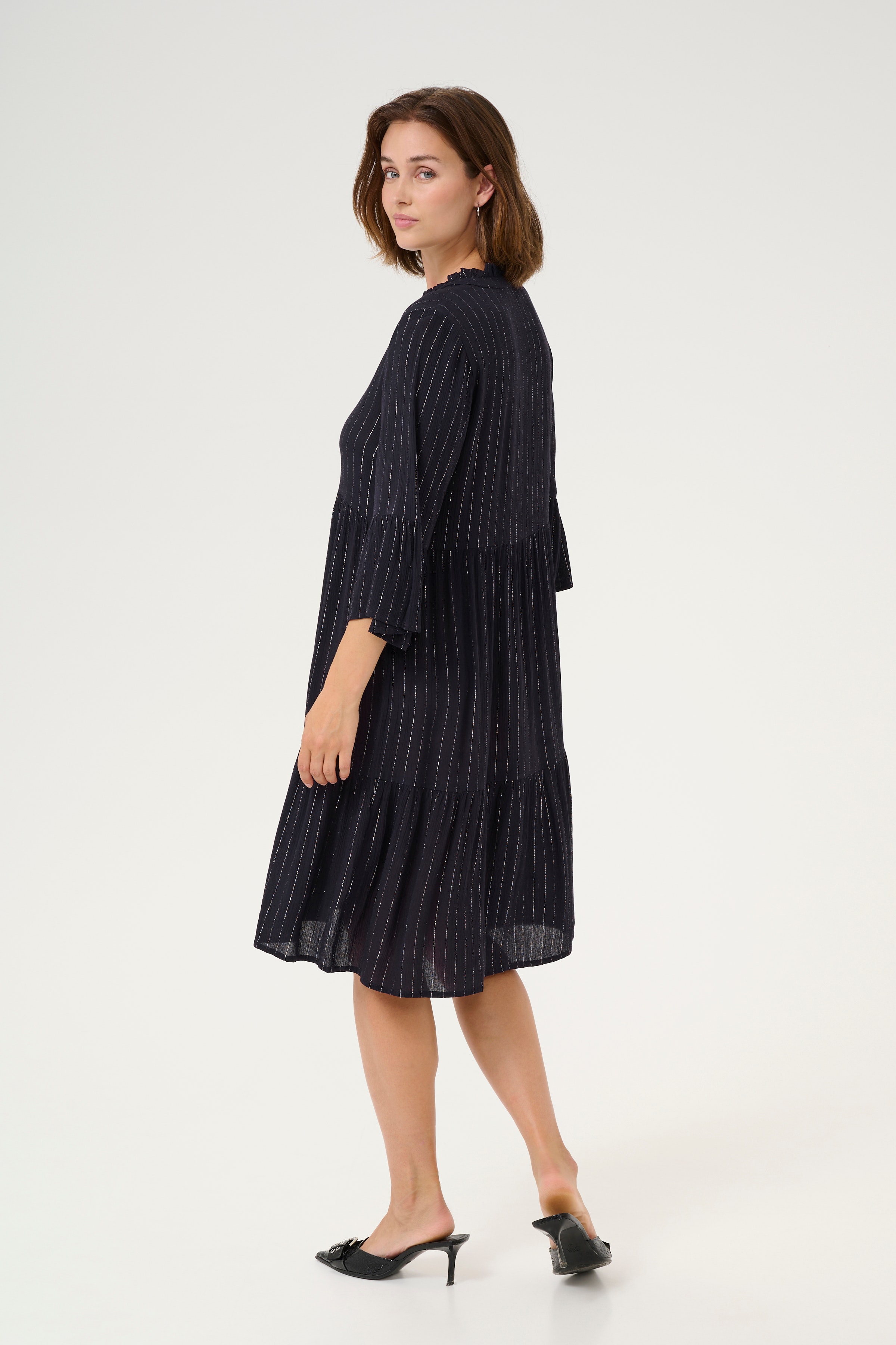KAliv Glimmerkjole LOOKBOOK BACK 10552164-106557