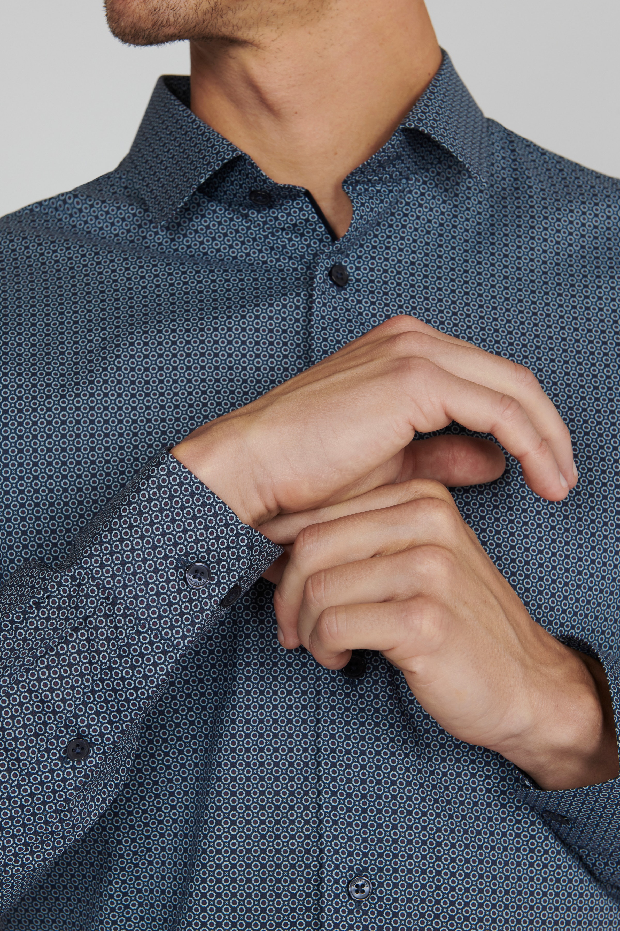 MAtrostol Shirt LOOKBOOK DETAIL 30207031-194011