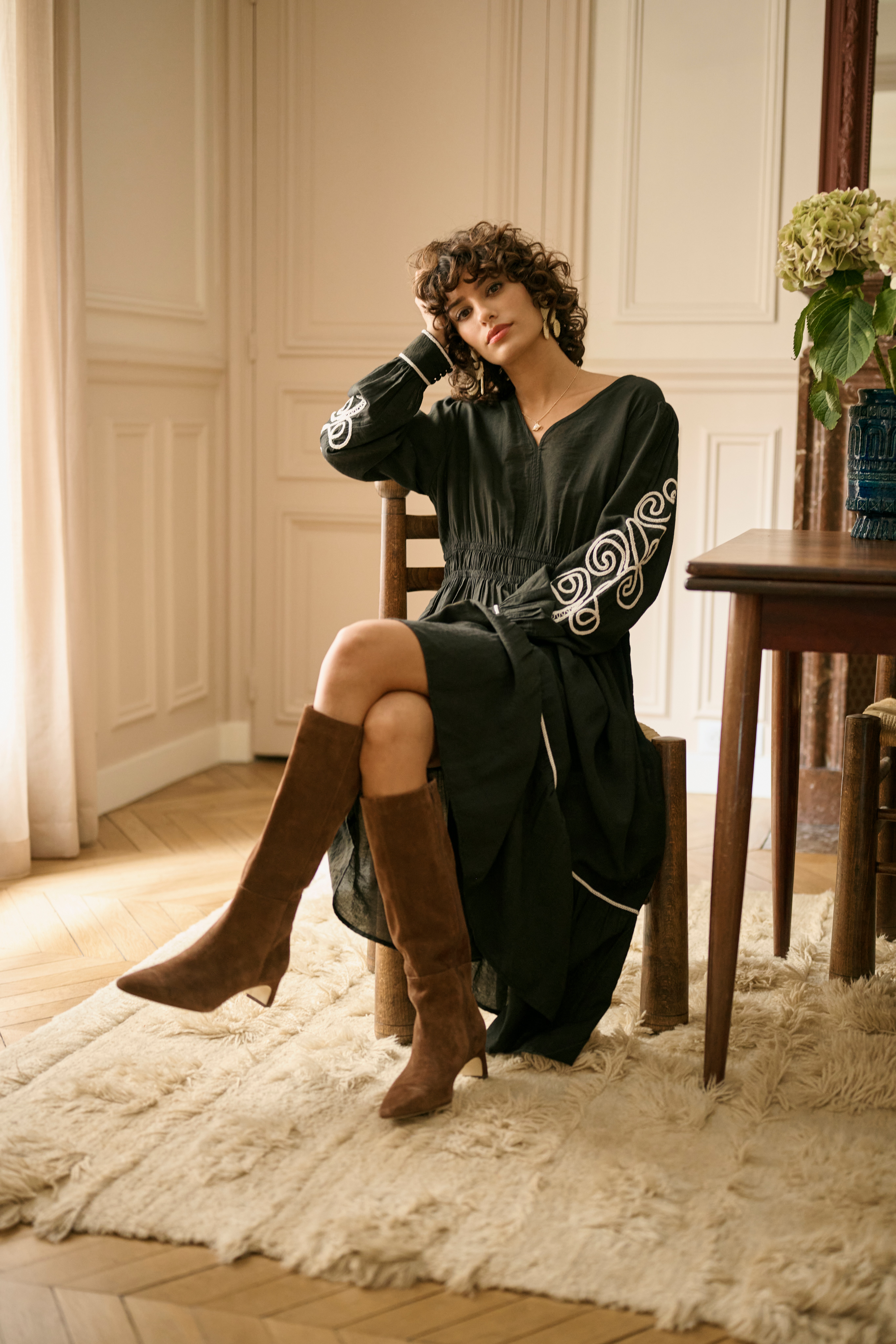 CRDanielle Kjole LOCATION NONE 10614730-100120