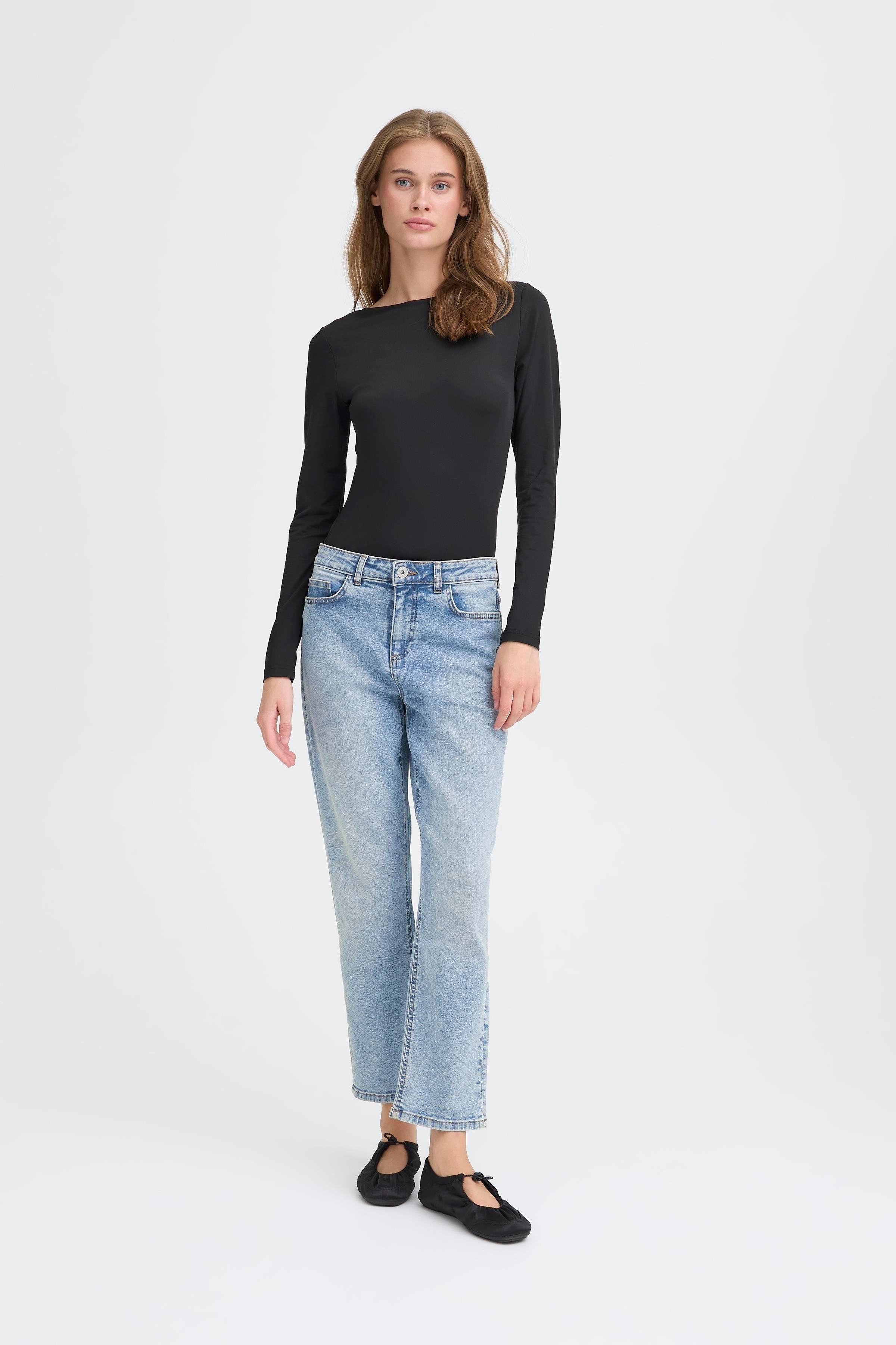 IHTWIGGY RAVEN Jeans LOOKBOOK FRONT 20110967-900000273