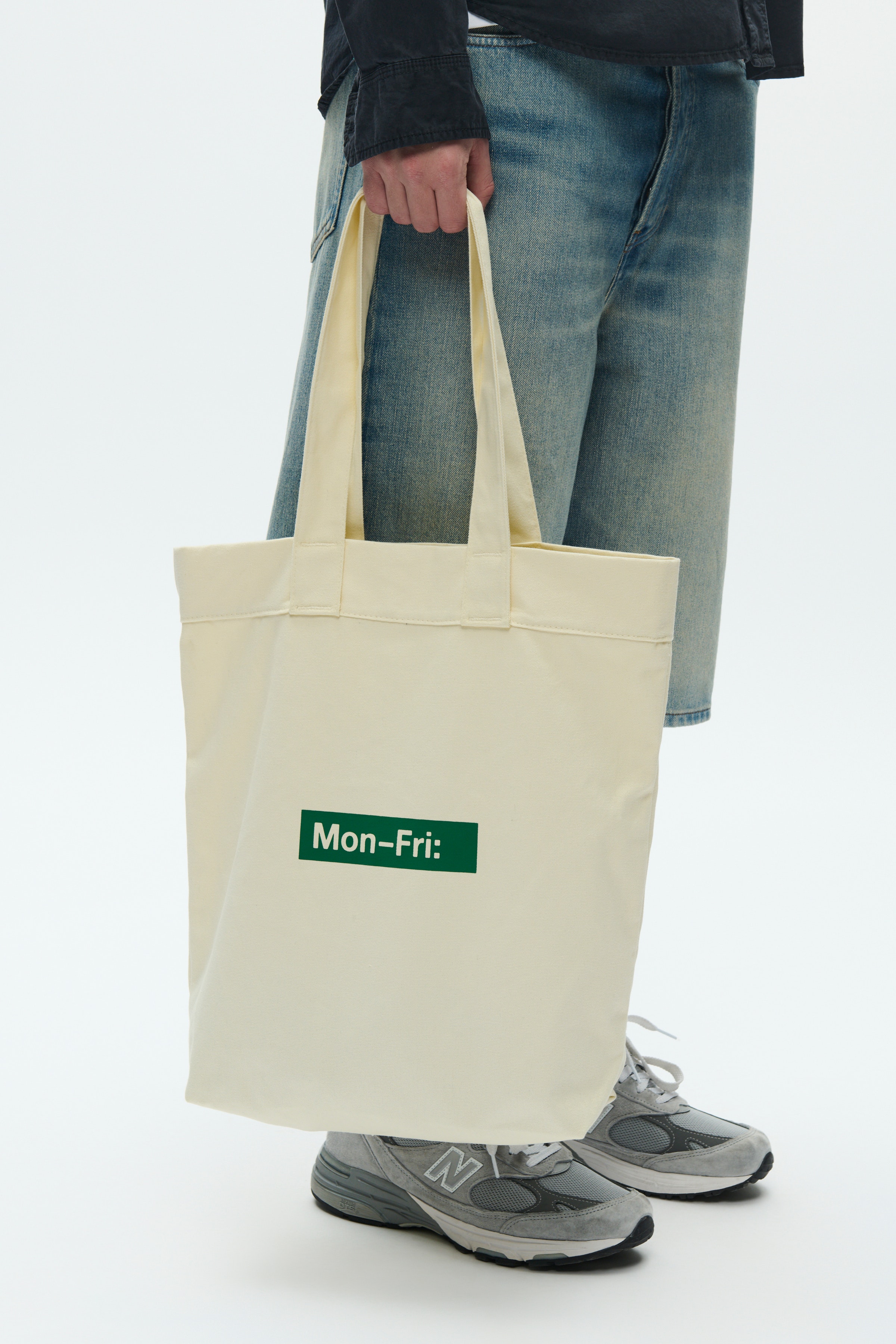 WWZion Tas LOCATION NONE 30251856-304338