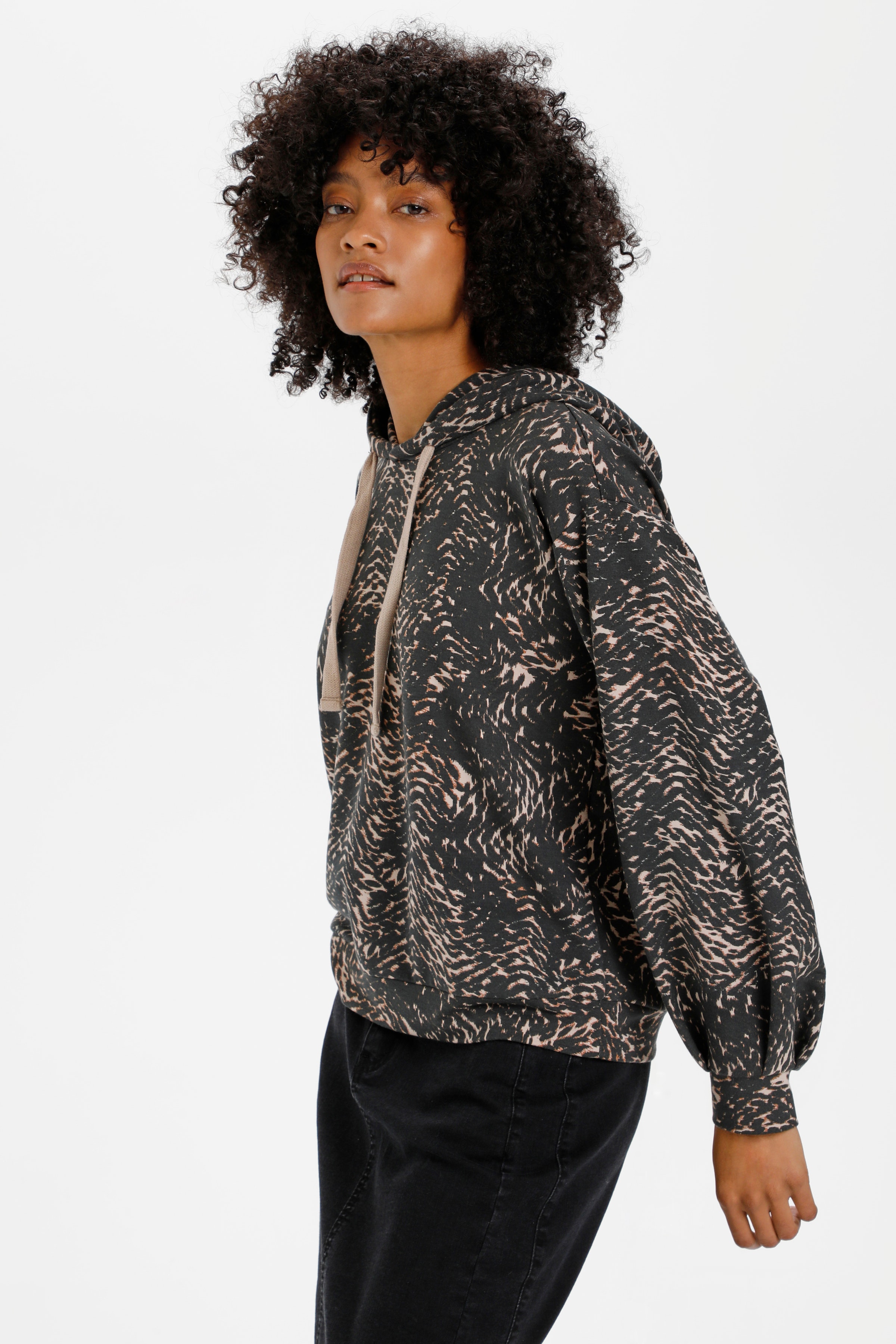 Sweatshirt LOOKBOOK FRONT 10608776-101683