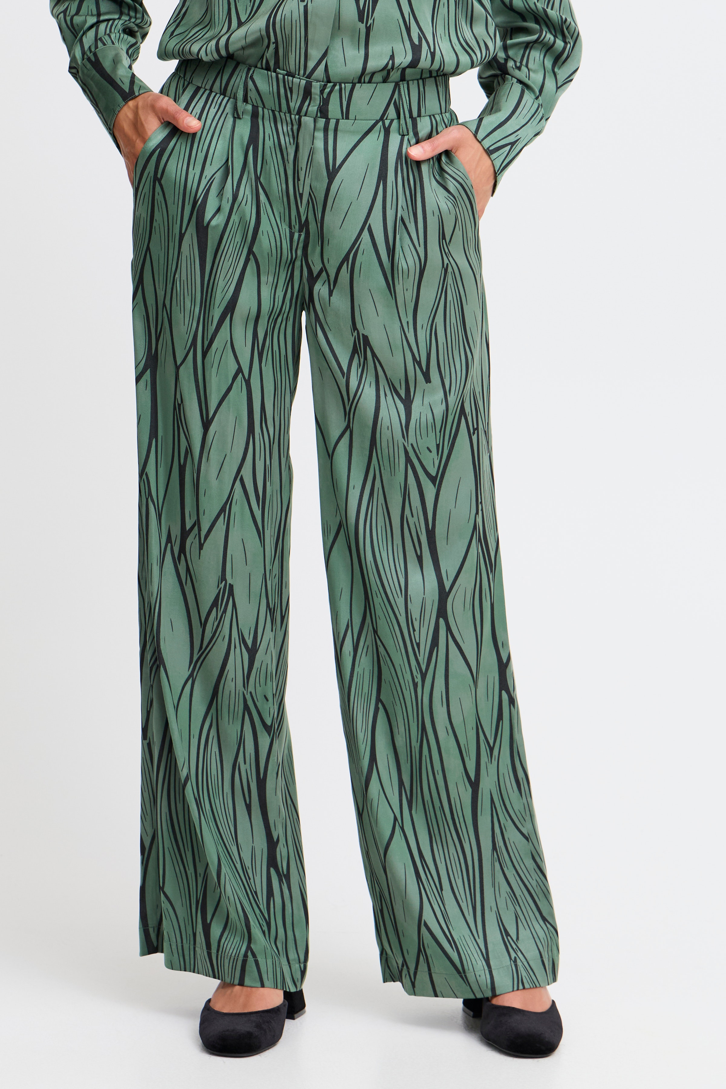 FRATELIER Trousers LOOKBOOK FRONT 20614854-203925