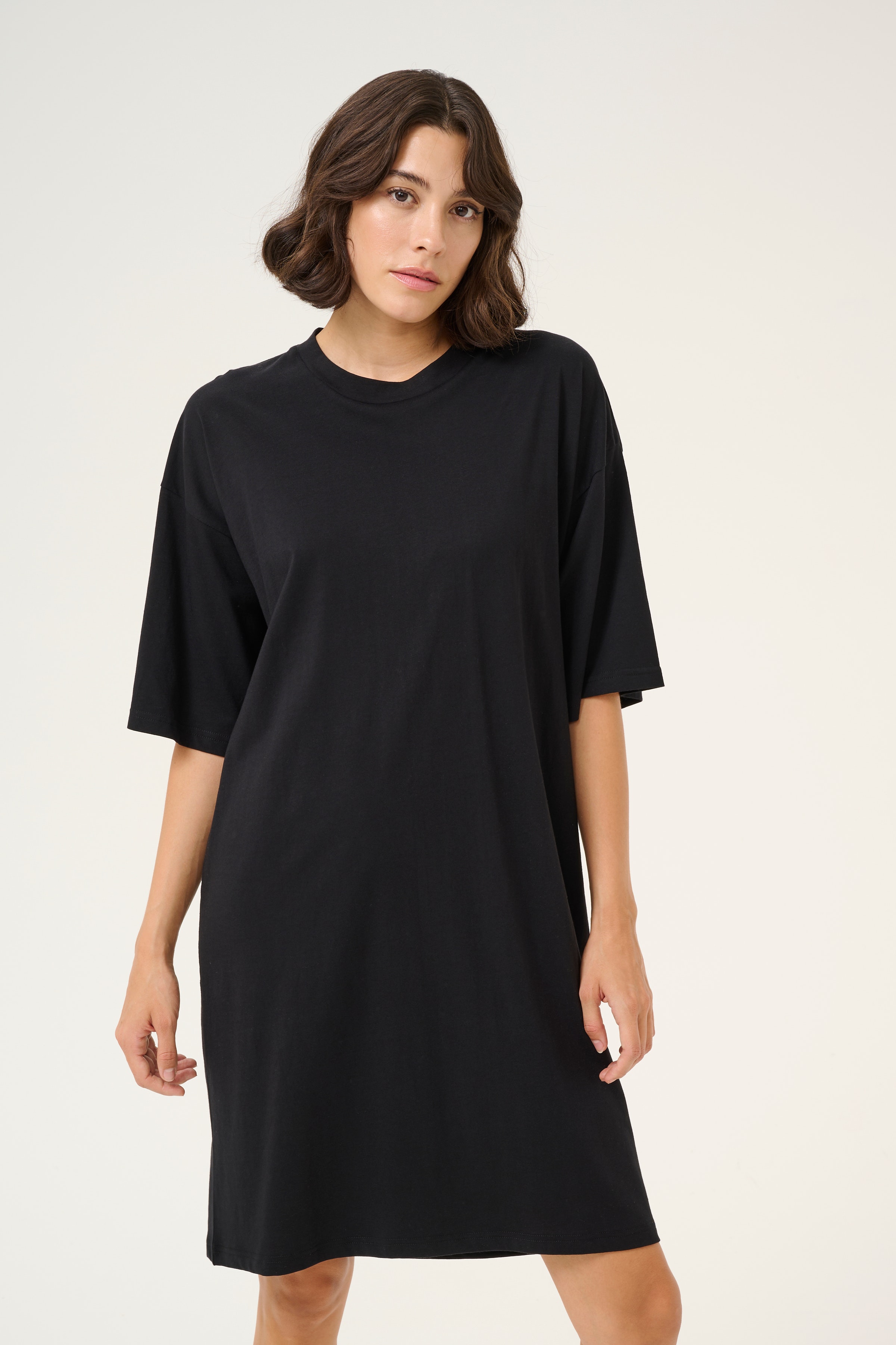 KAmaibritt Kjole LOOKBOOK FRONT 10509776-100121