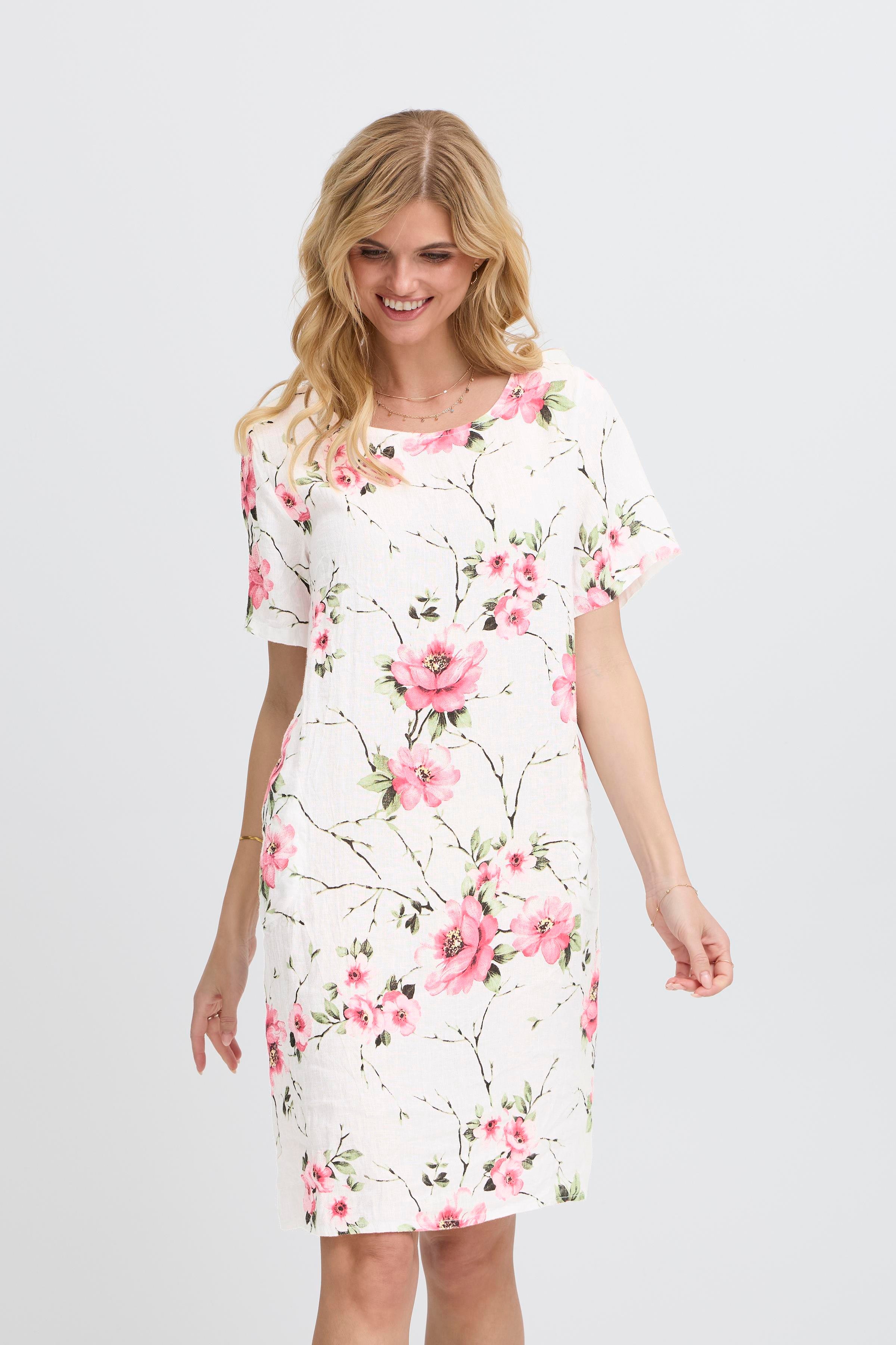 SBTORINA Kjole LOOKBOOK FRONT 22100983-110602