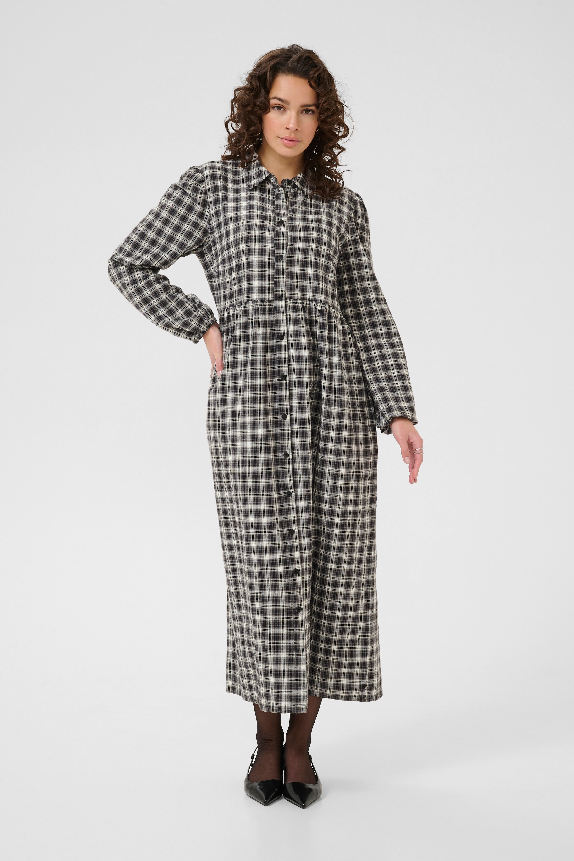 KAelna Kjole LOOKBOOK FRONT 10510555-108369