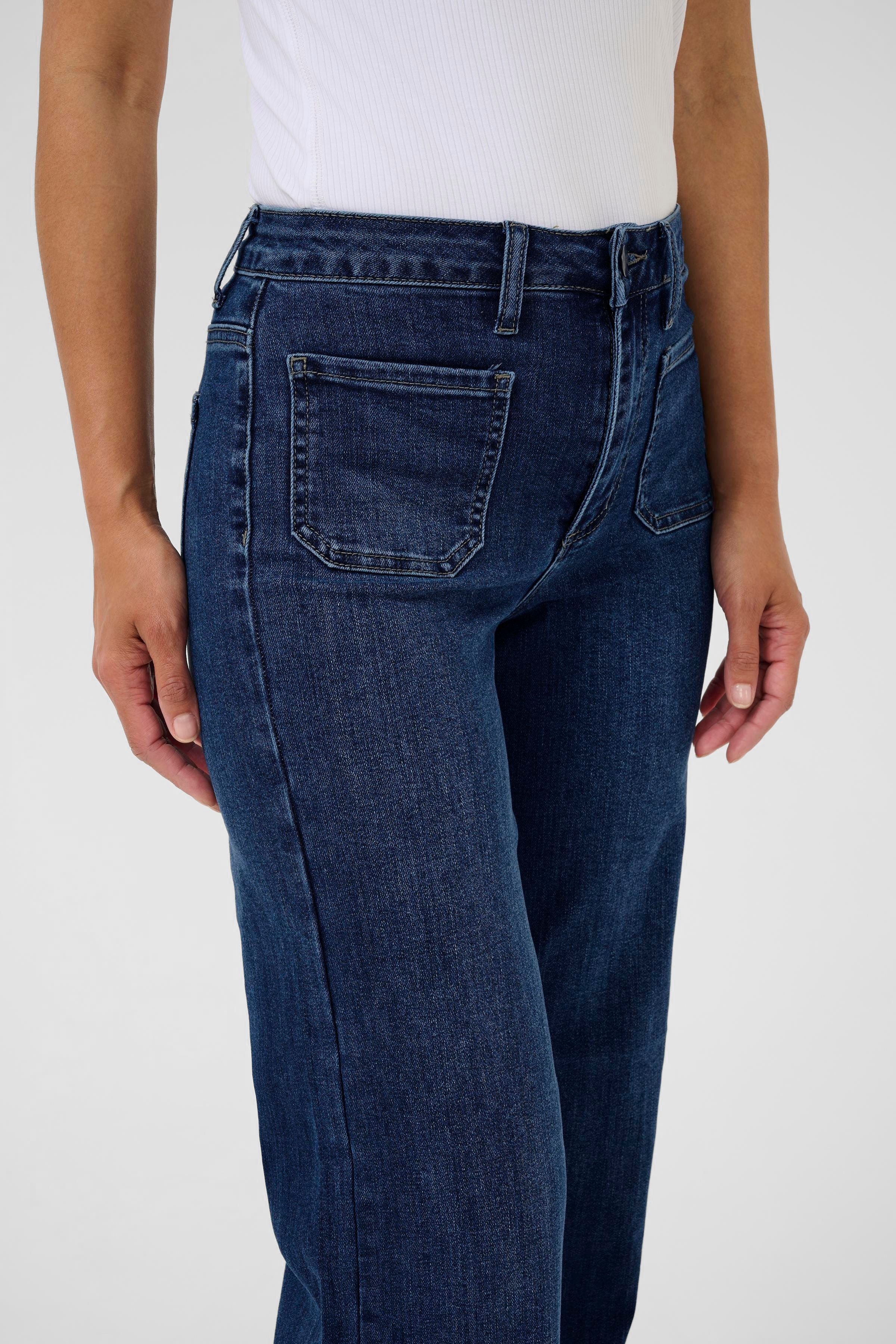 KAkarla Jeans LOOKBOOK DETAIL 10507619-104462