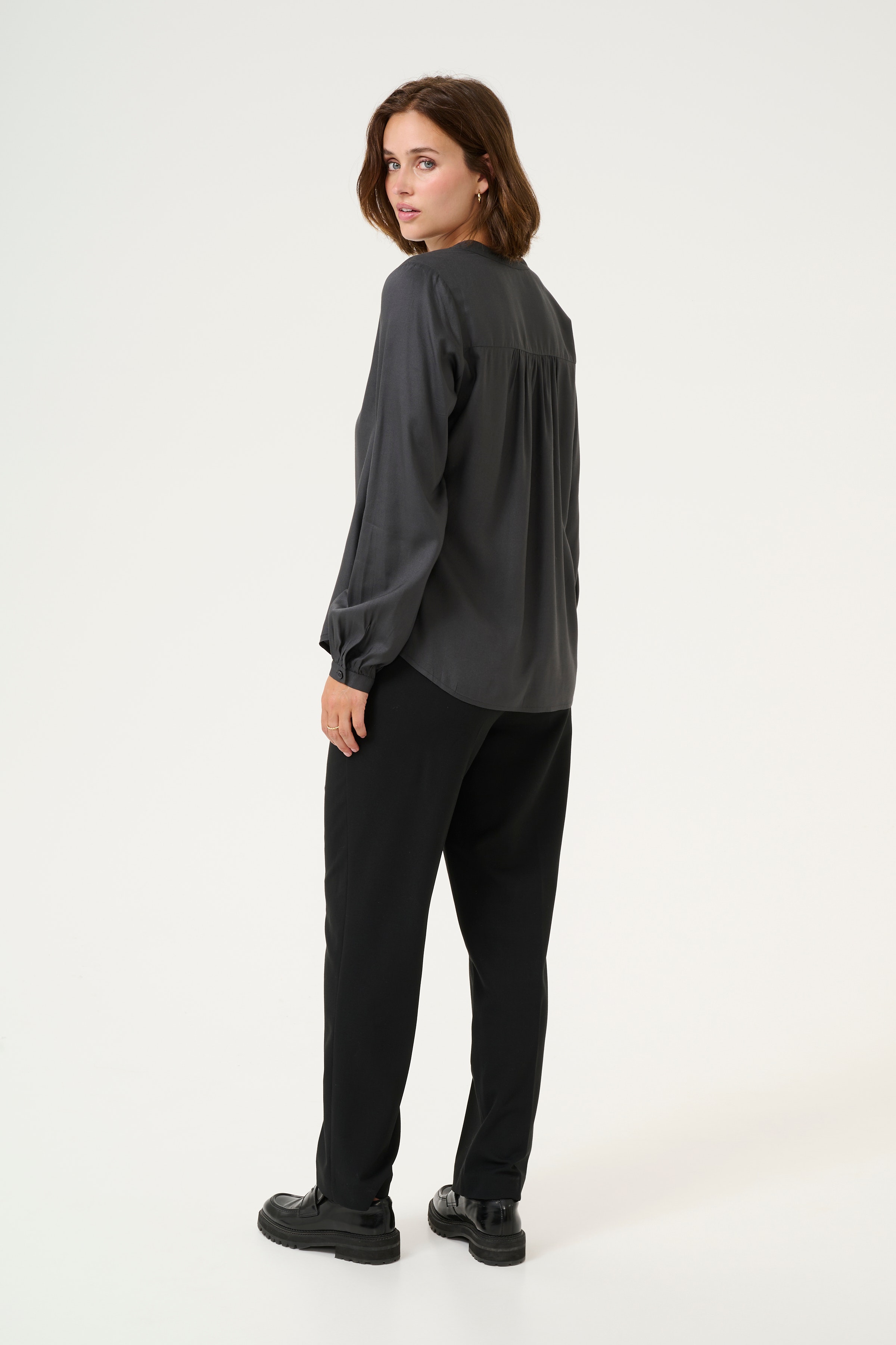 KAkarli Bluse LOOKBOOK BACK 10509574-190205