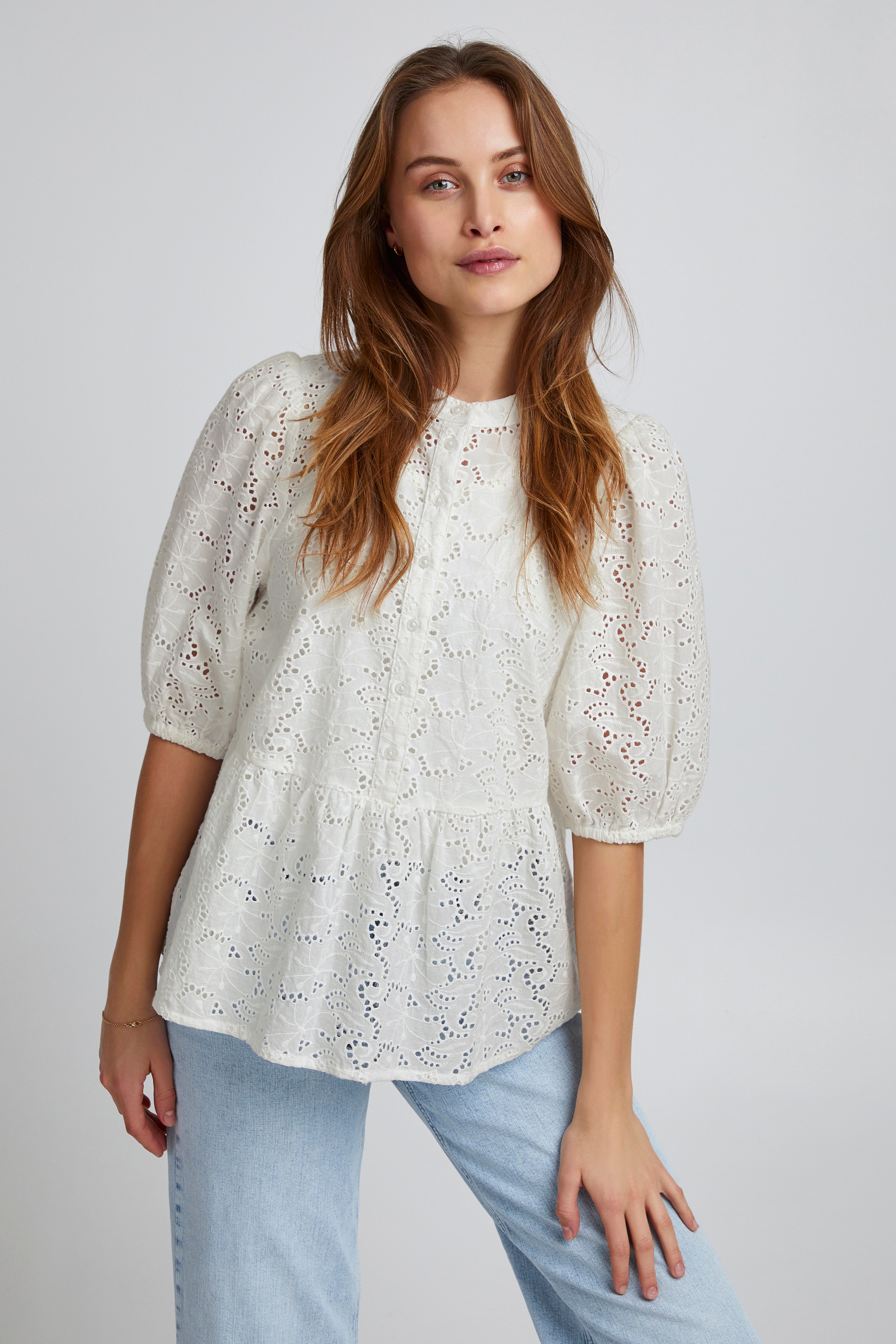 Kortermet bluse LOOKBOOK FRONT 50206736-114800