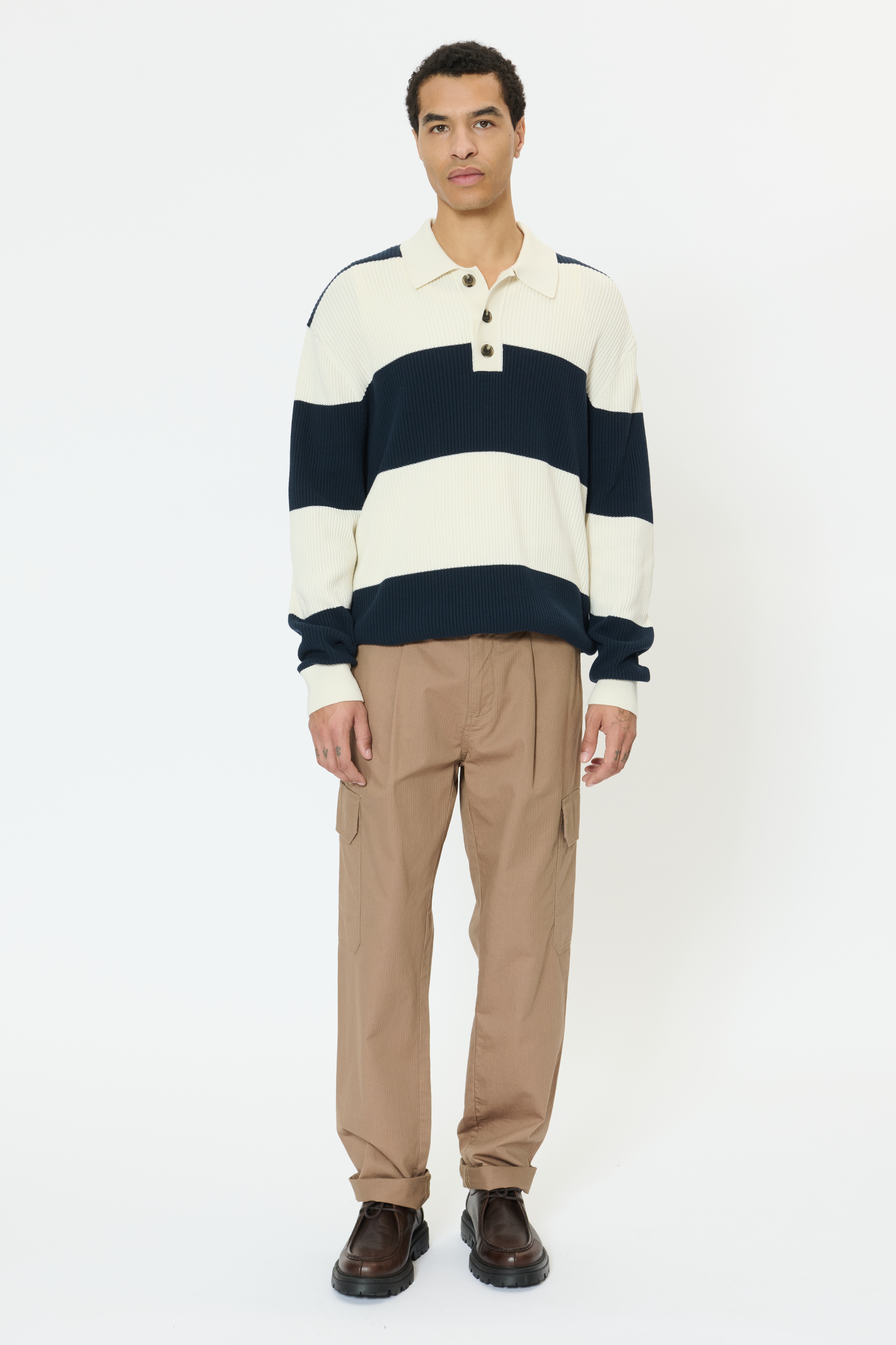 MArugbo Pullover LOOKBOOK FRONT 30208962-194011